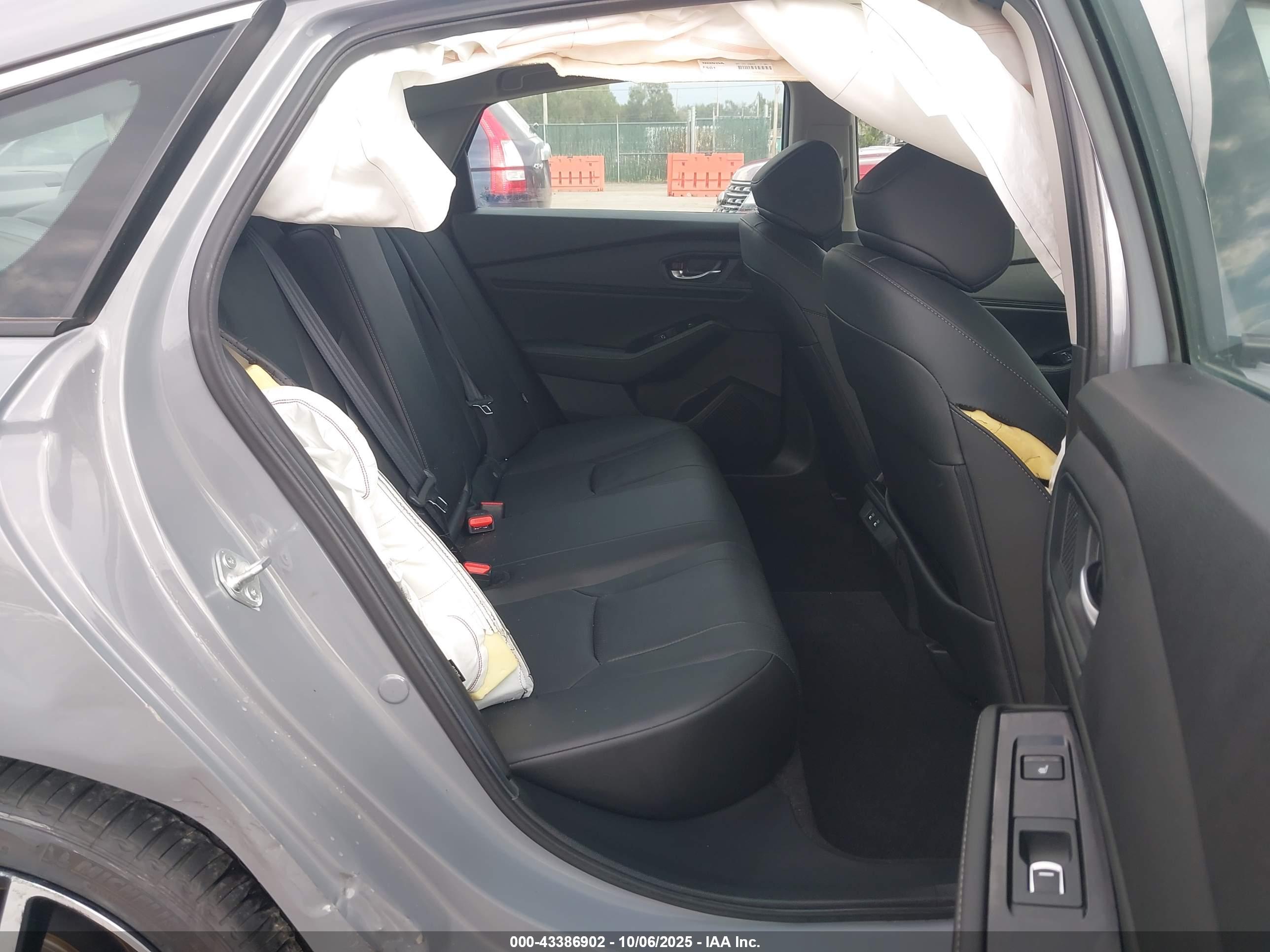 HONDA ACCORD image 8