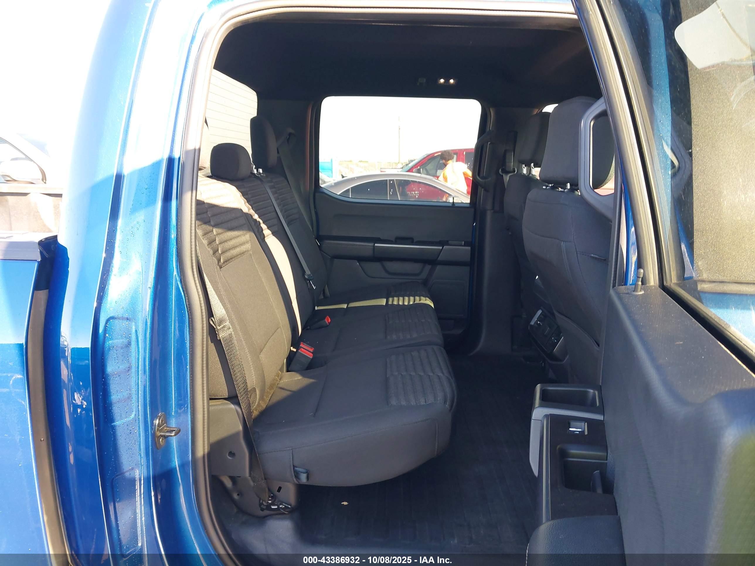 FORD F-150 image 8