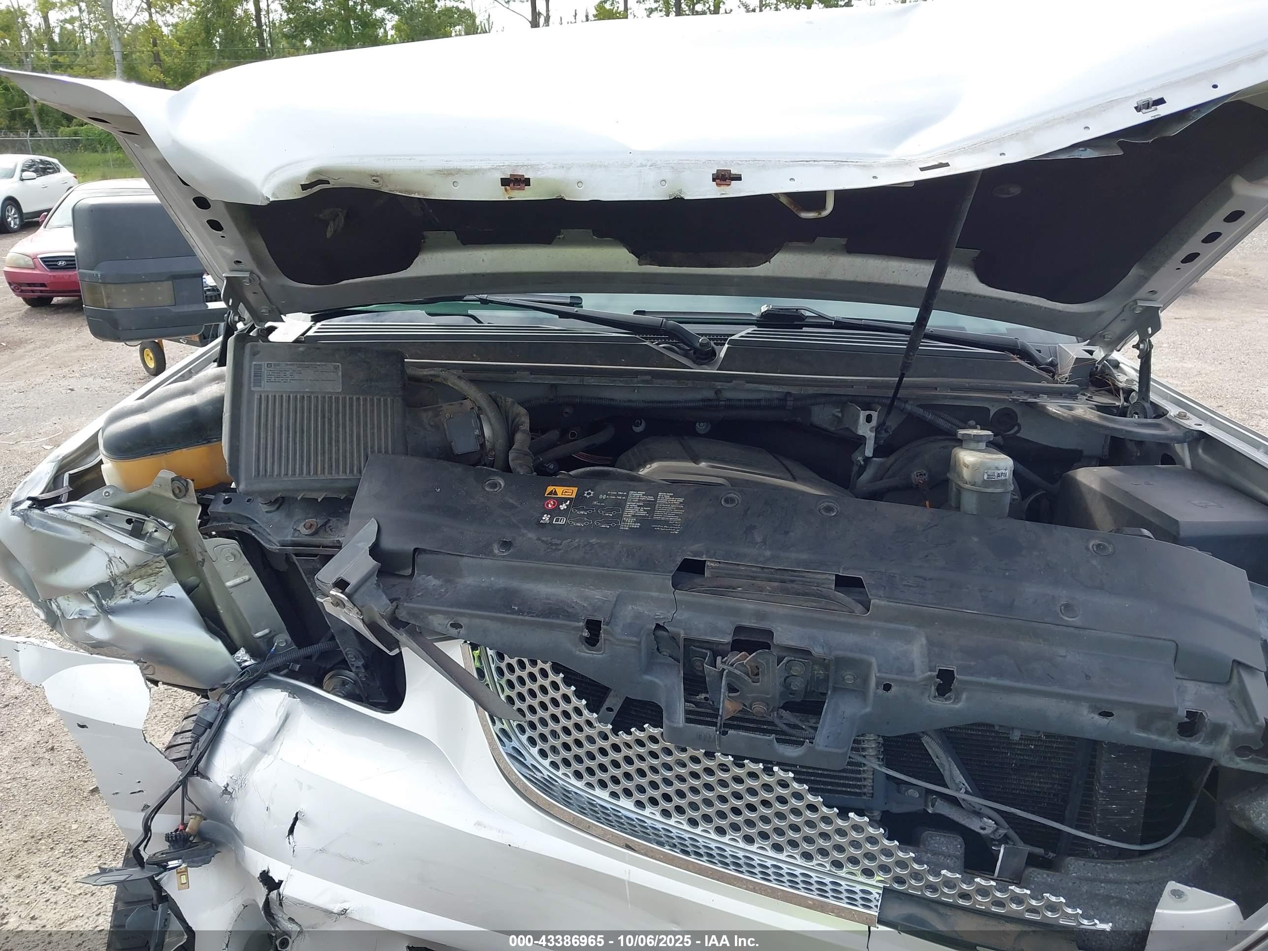 GMC YUKON image 10