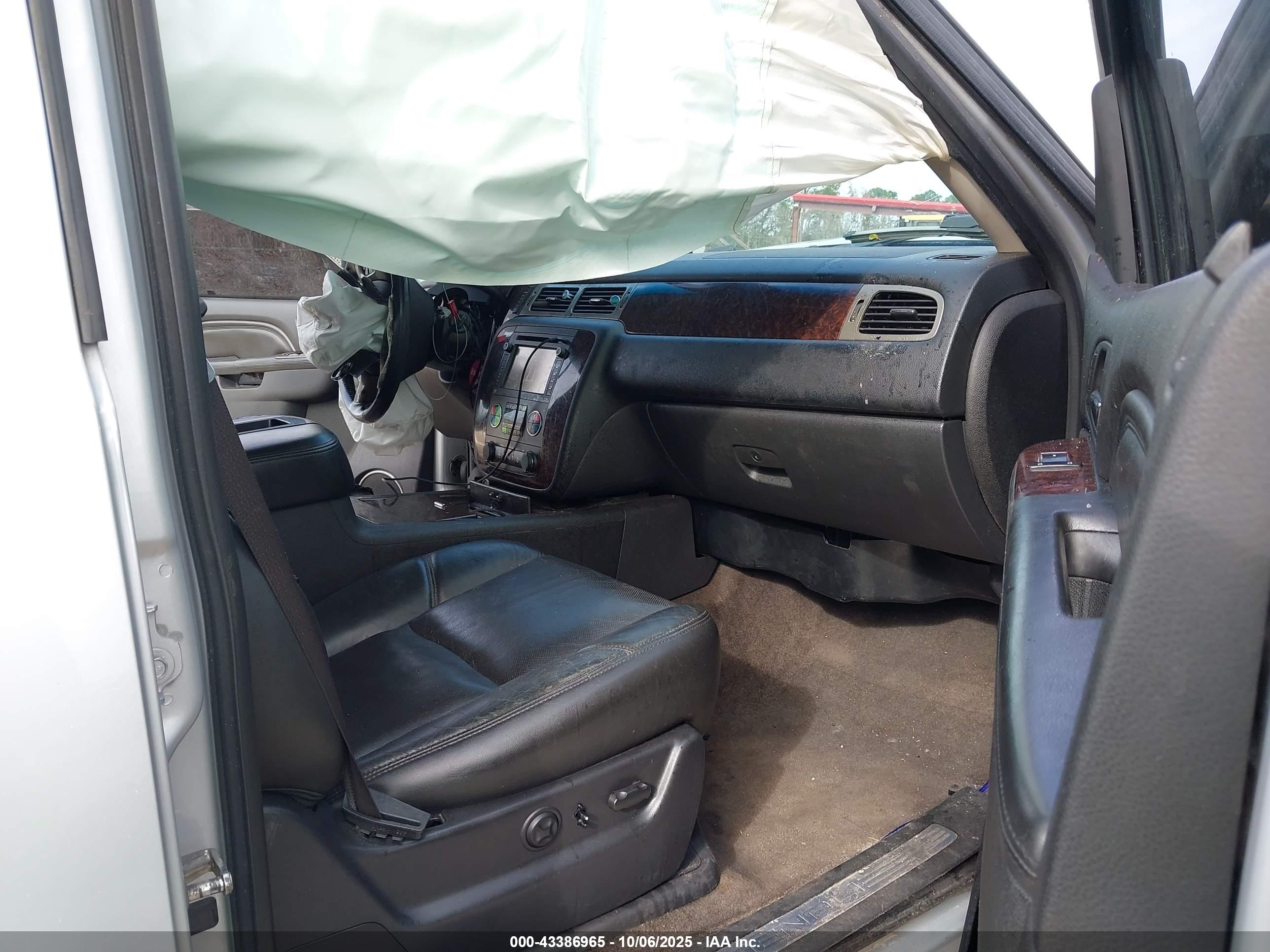 GMC YUKON image 5