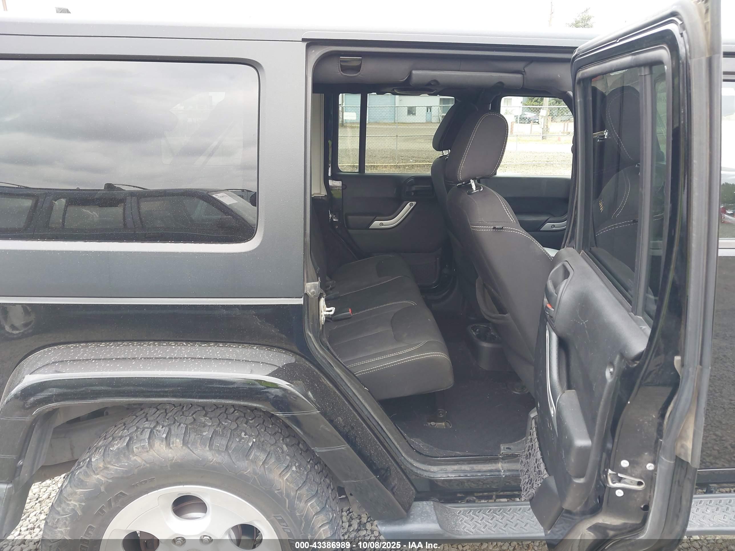 JEEP WRANGLER image 8