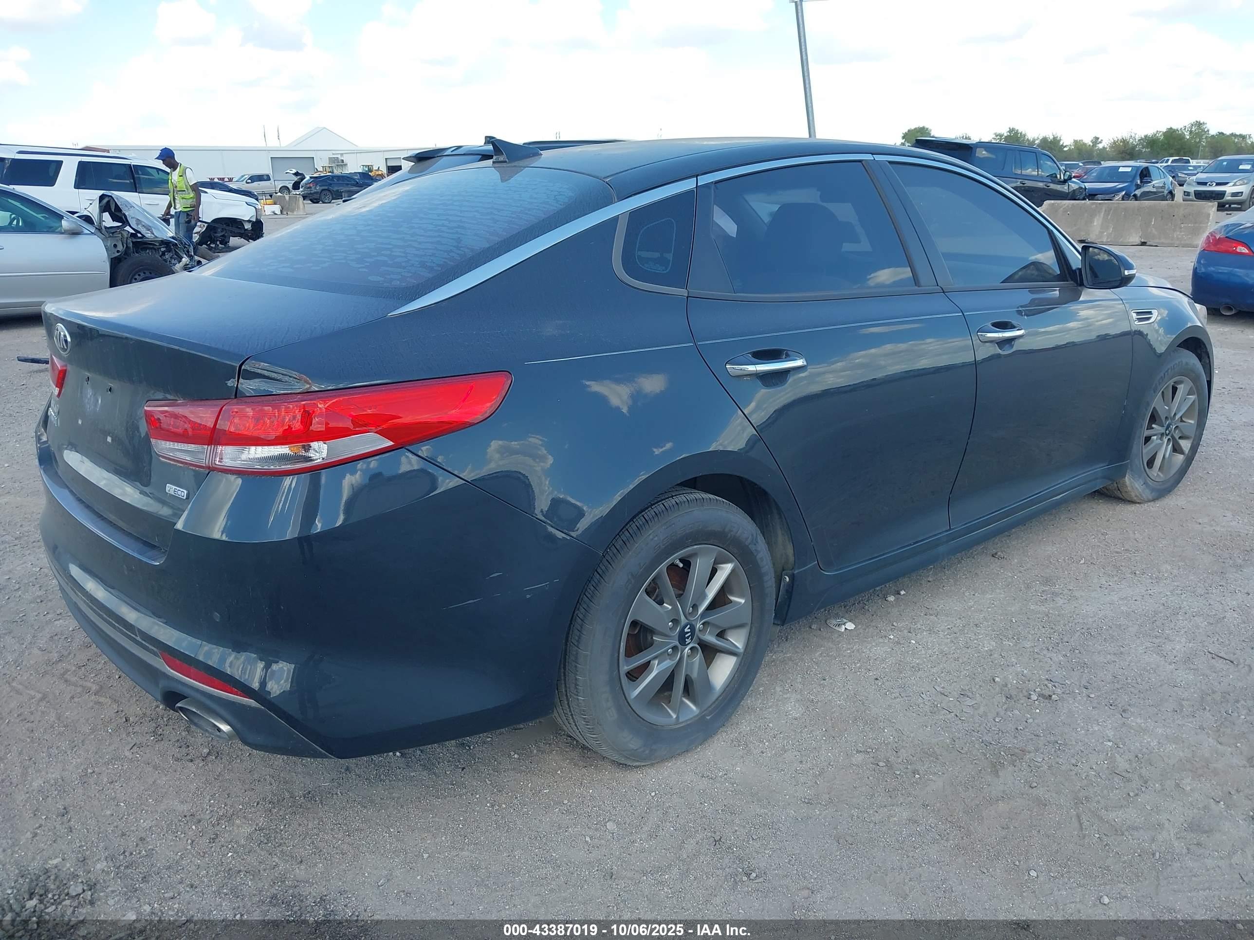 KIA OPTIMA image 4