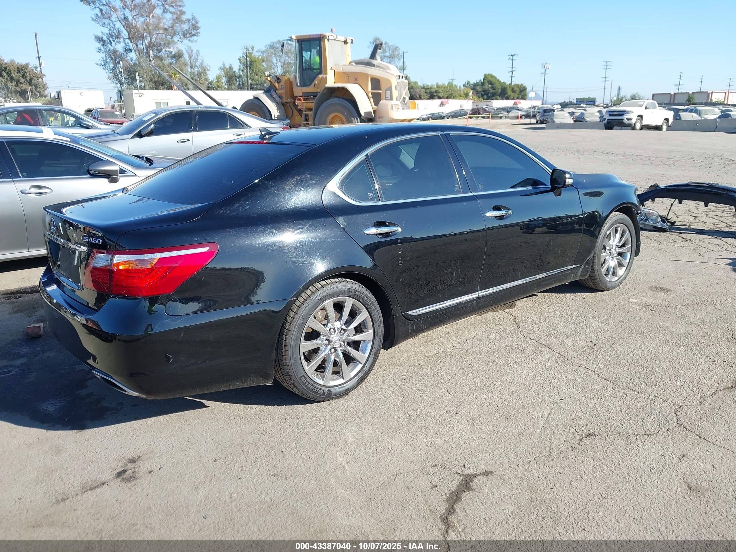 LEXUS LS image 4