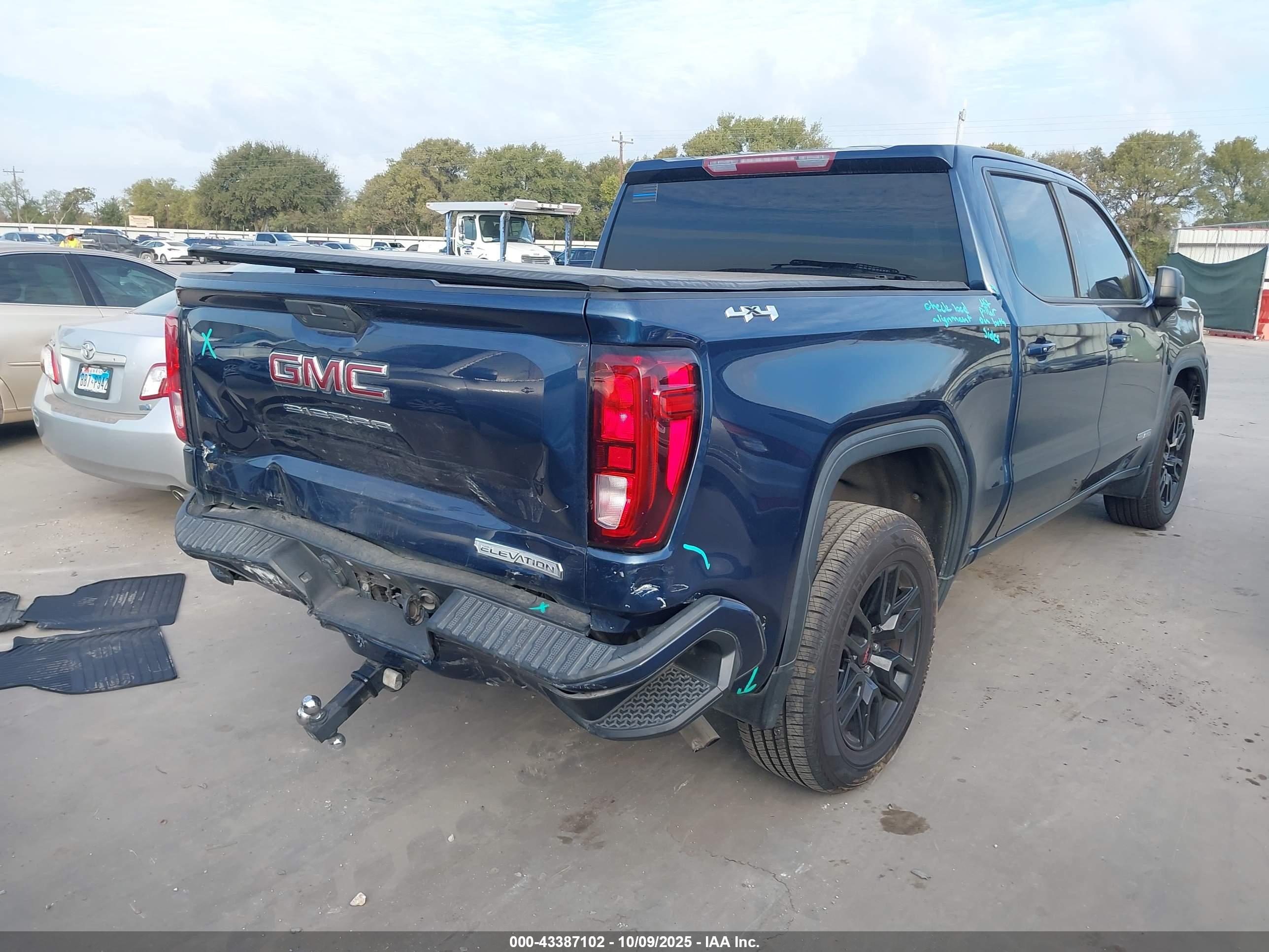 GMC SIERRA image 4