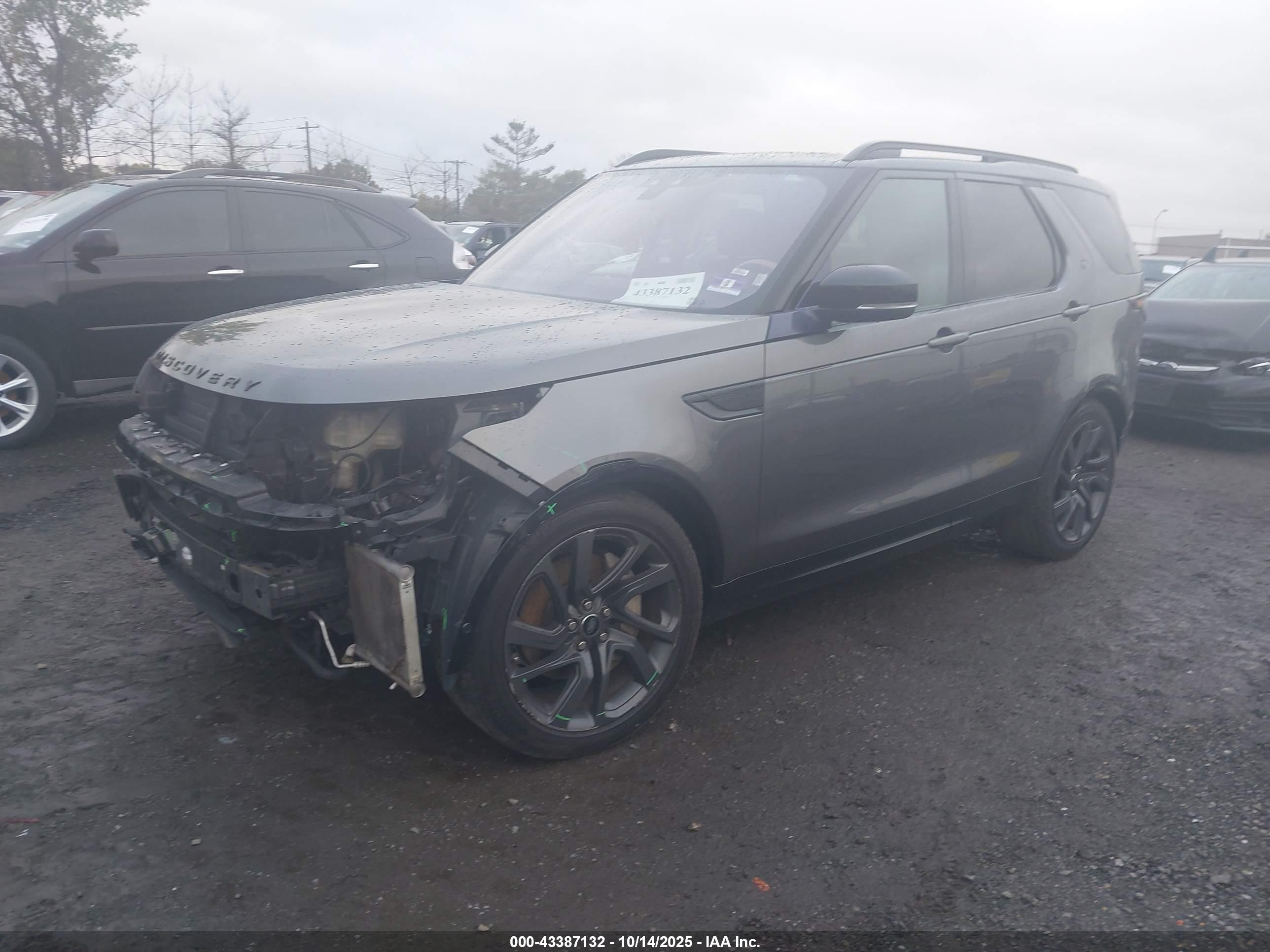 LAND ROVER image 2