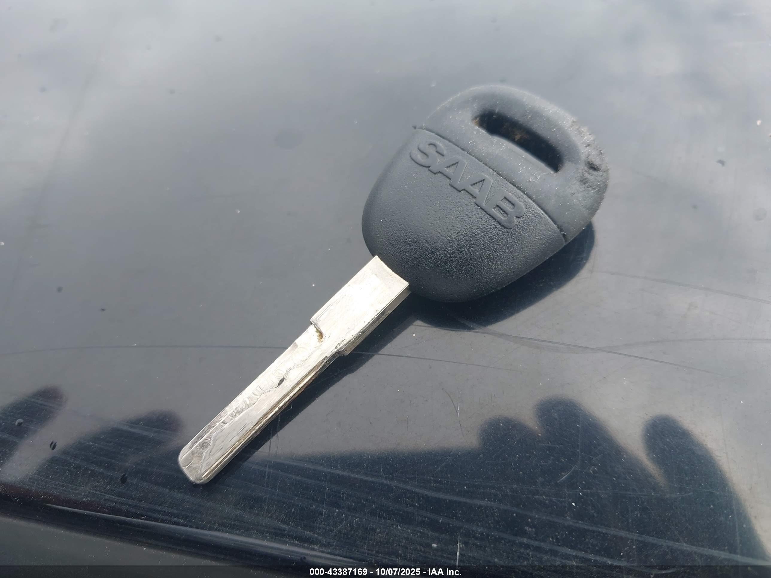 SAAB 9-5 image 11