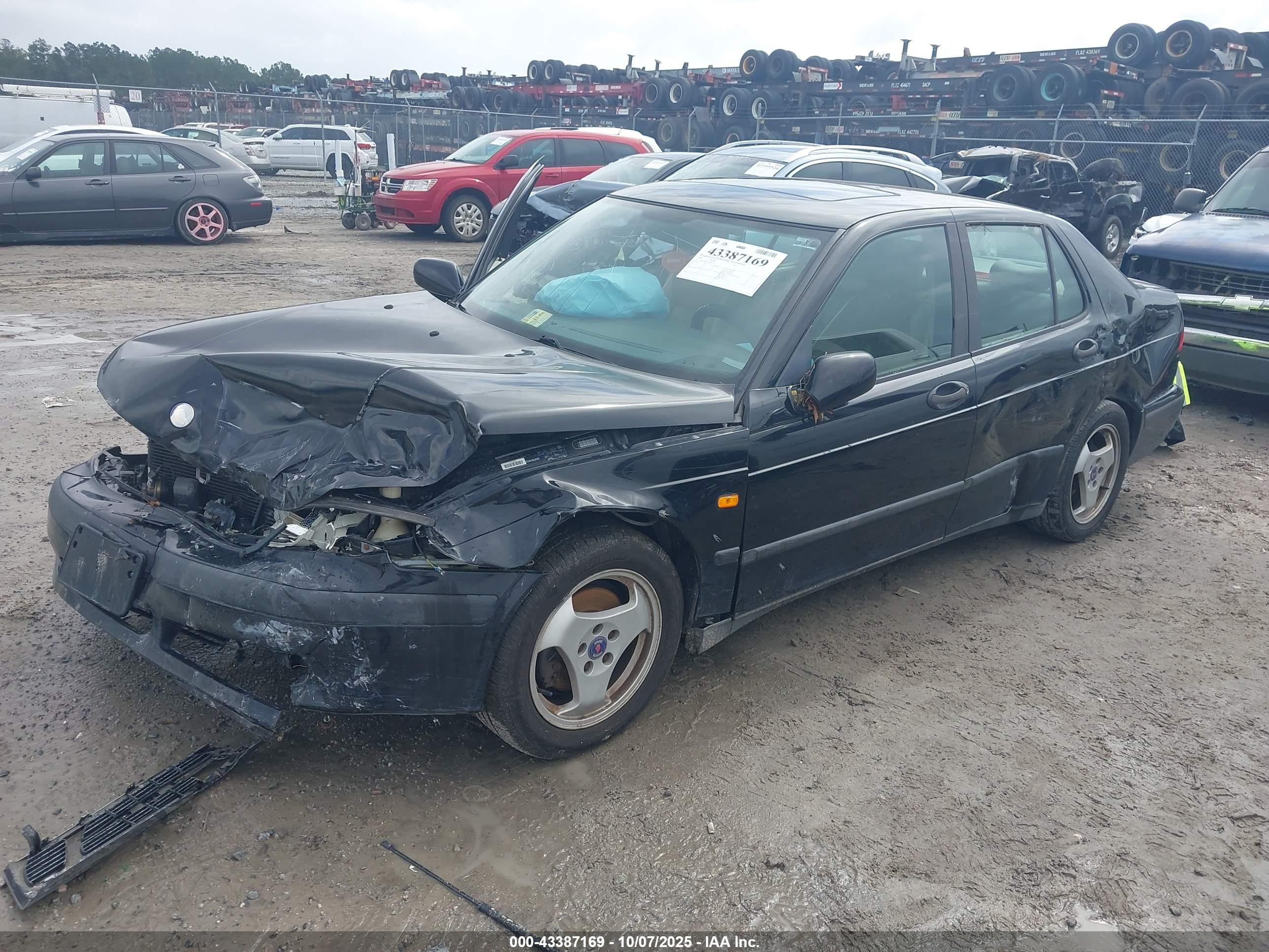SAAB 9-5 image 2