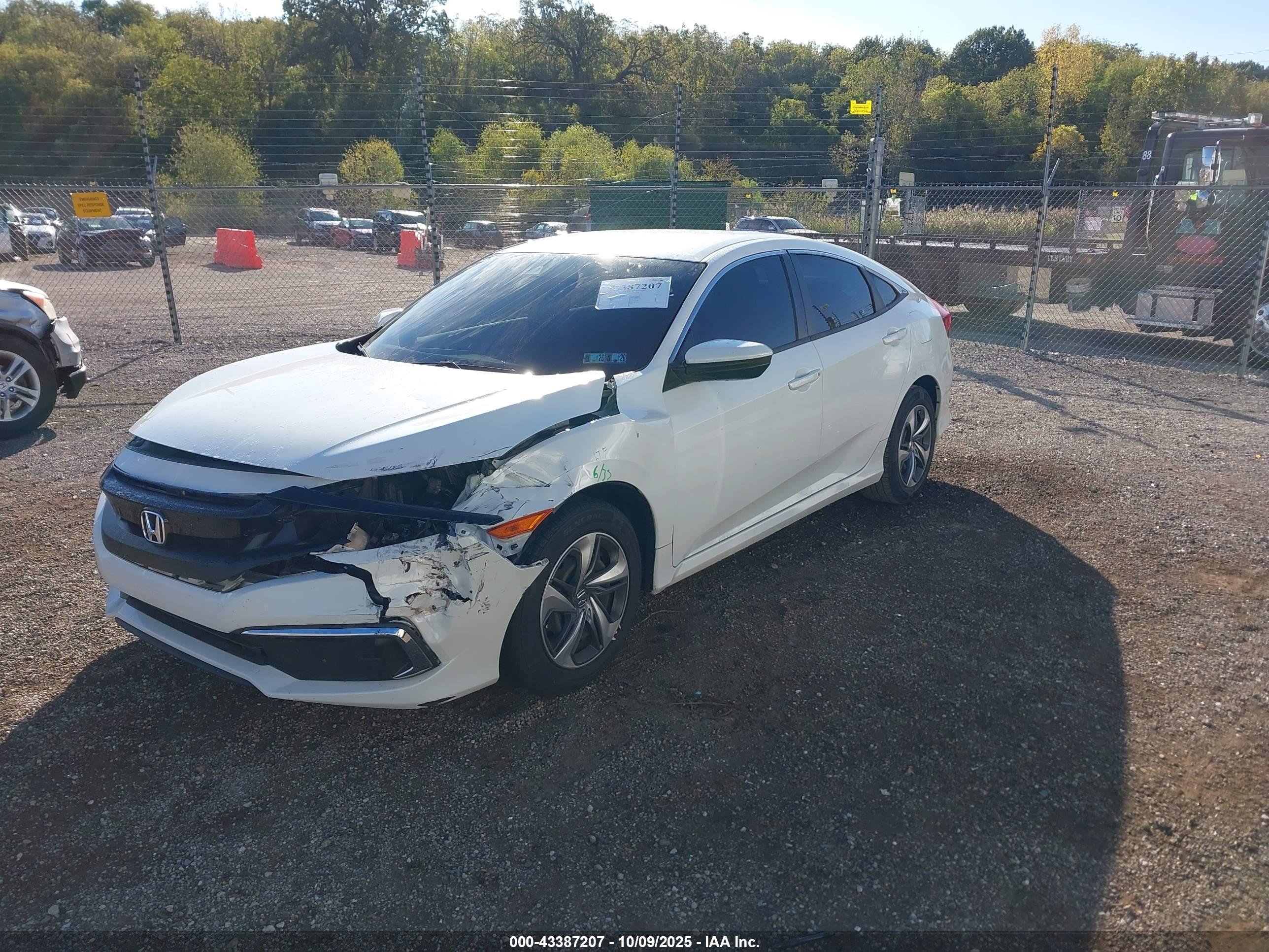 HONDA CIVIC image 2