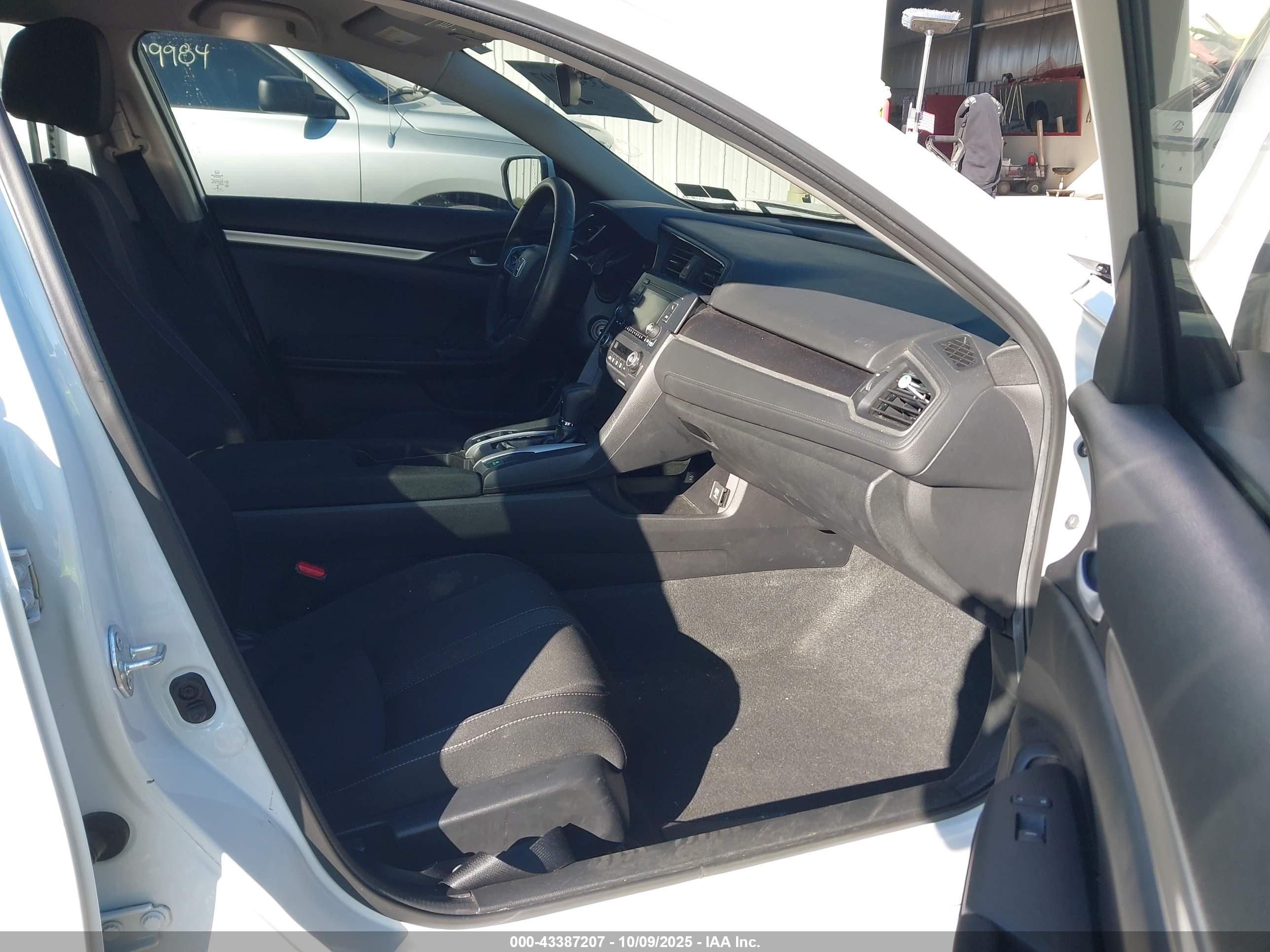 HONDA CIVIC image 5