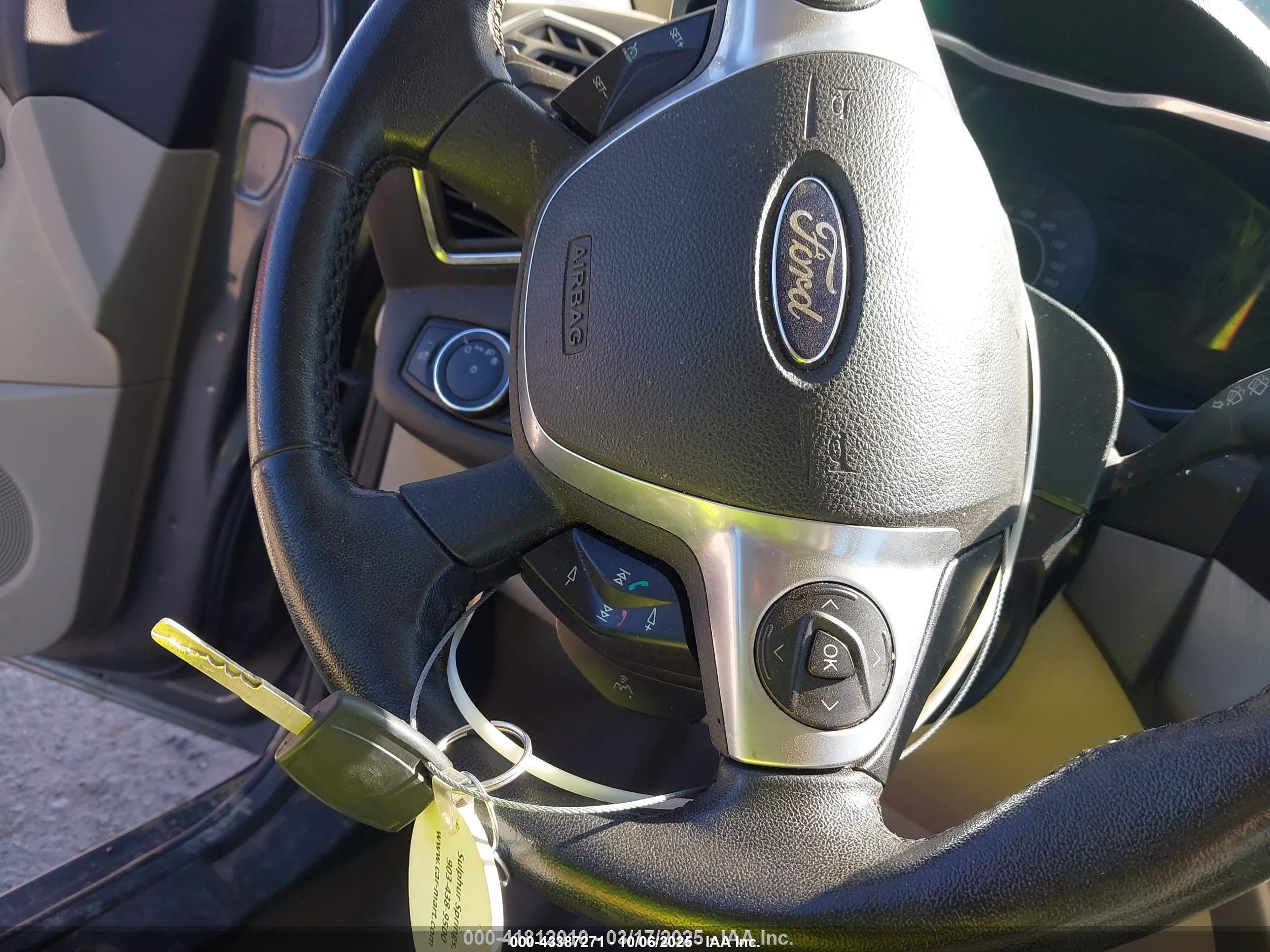 FORD C-MAX image 11