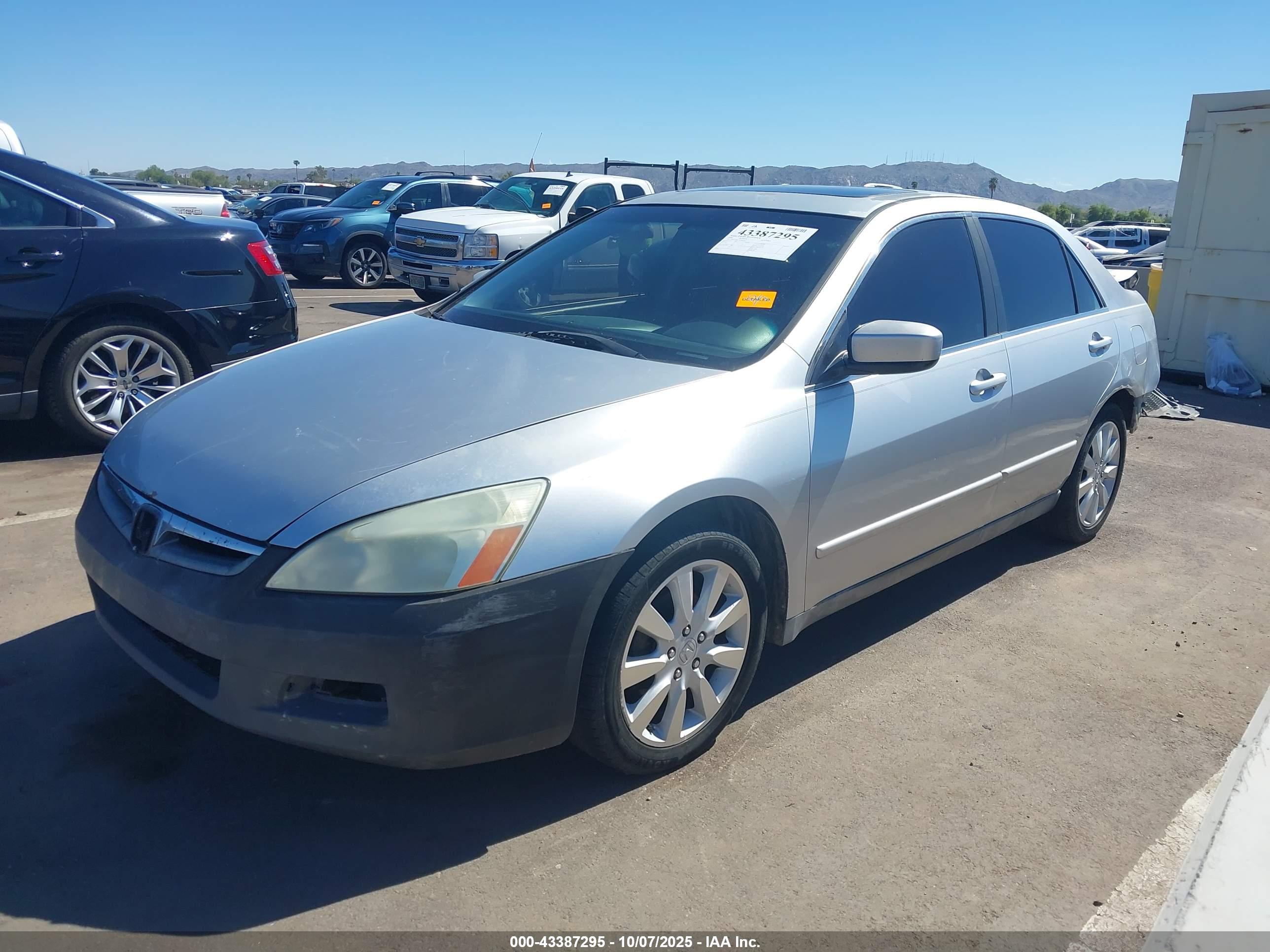 HONDA ACCORD image 2
