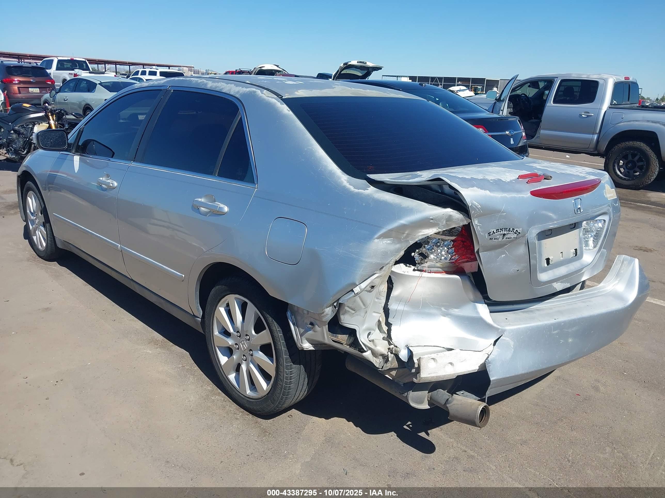 HONDA ACCORD image 3