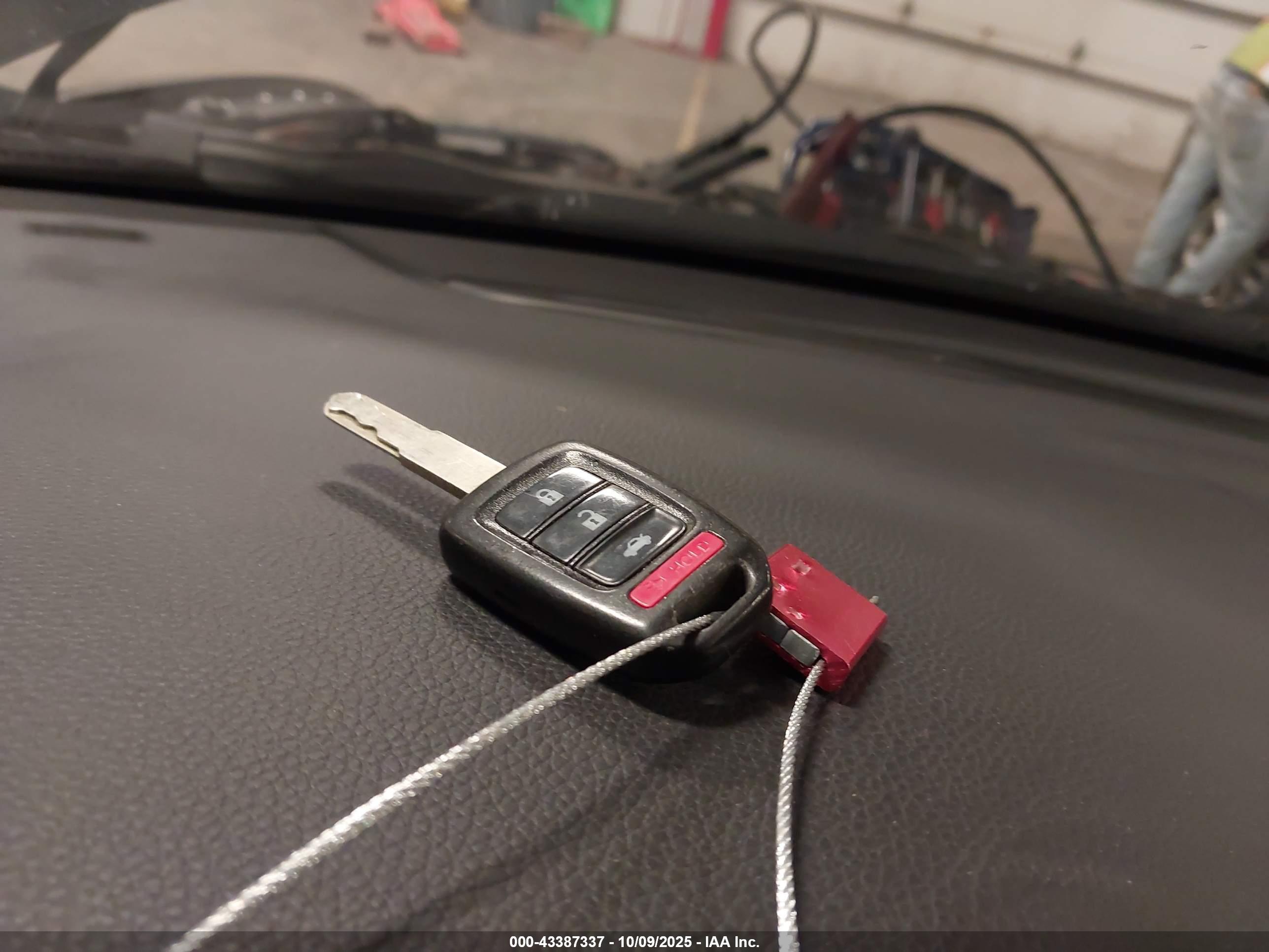 HONDA ACCORD image 11