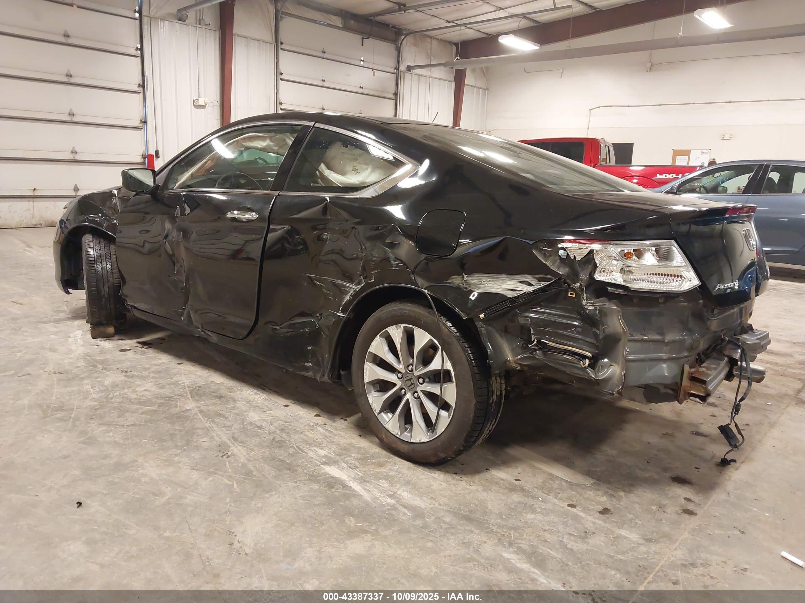 HONDA ACCORD image 3
