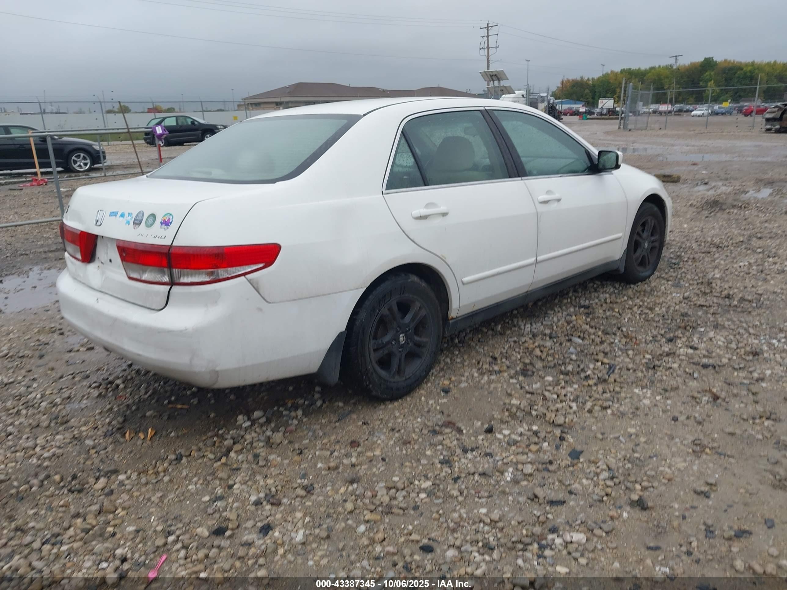 HONDA ACCORD image 4