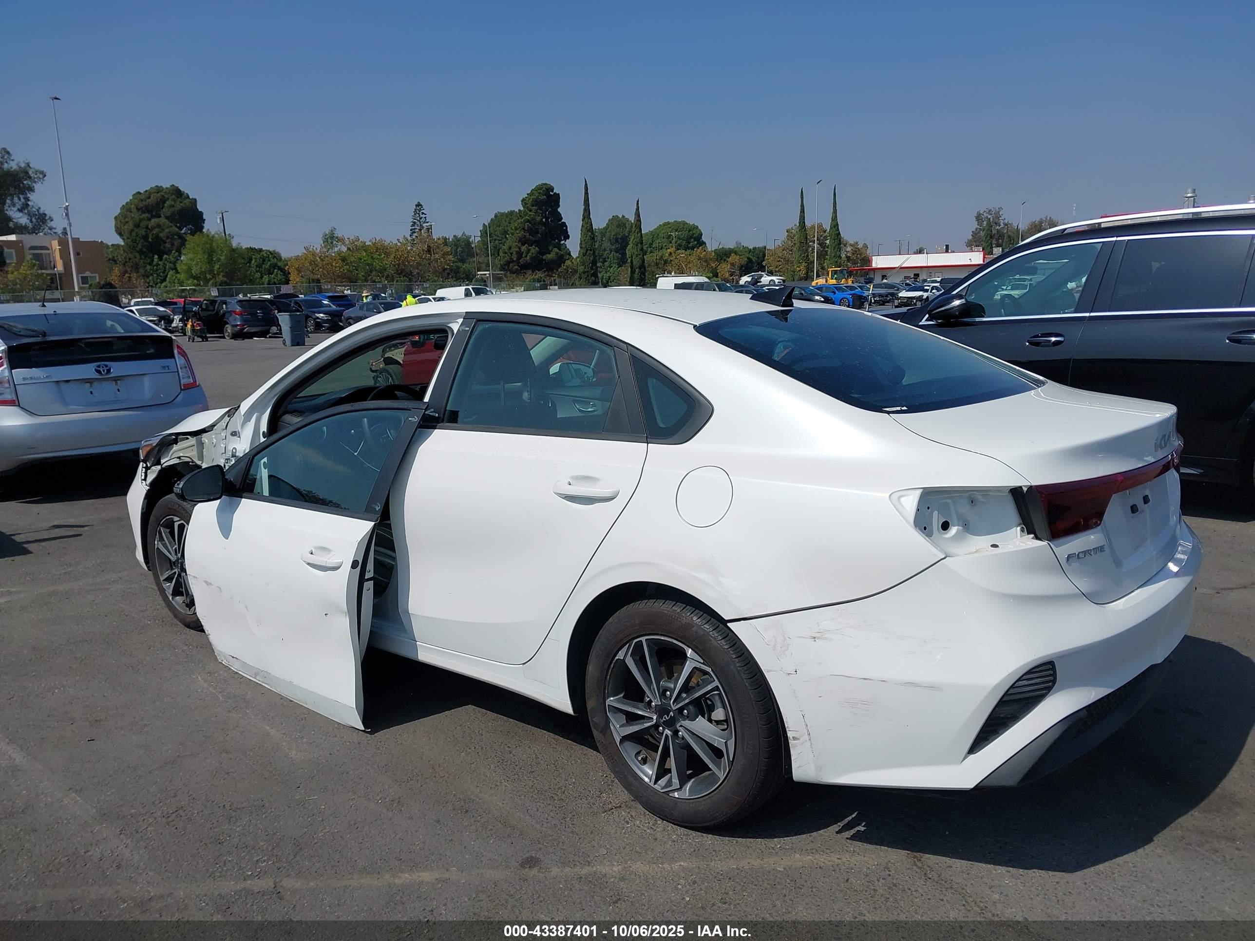 KIA FORTE image 3