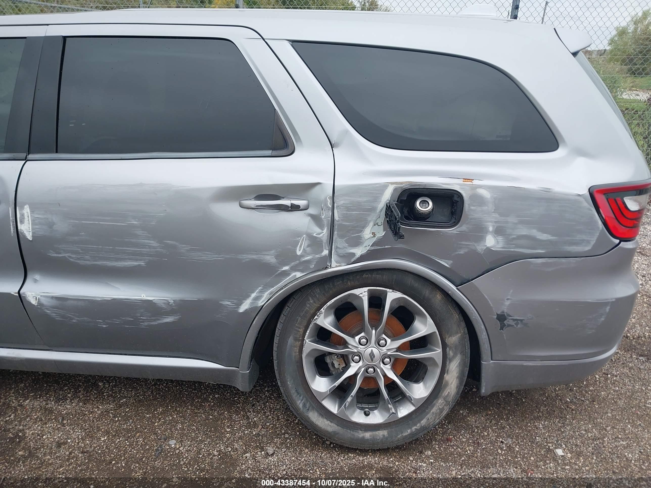 DODGE DURANGO image 6