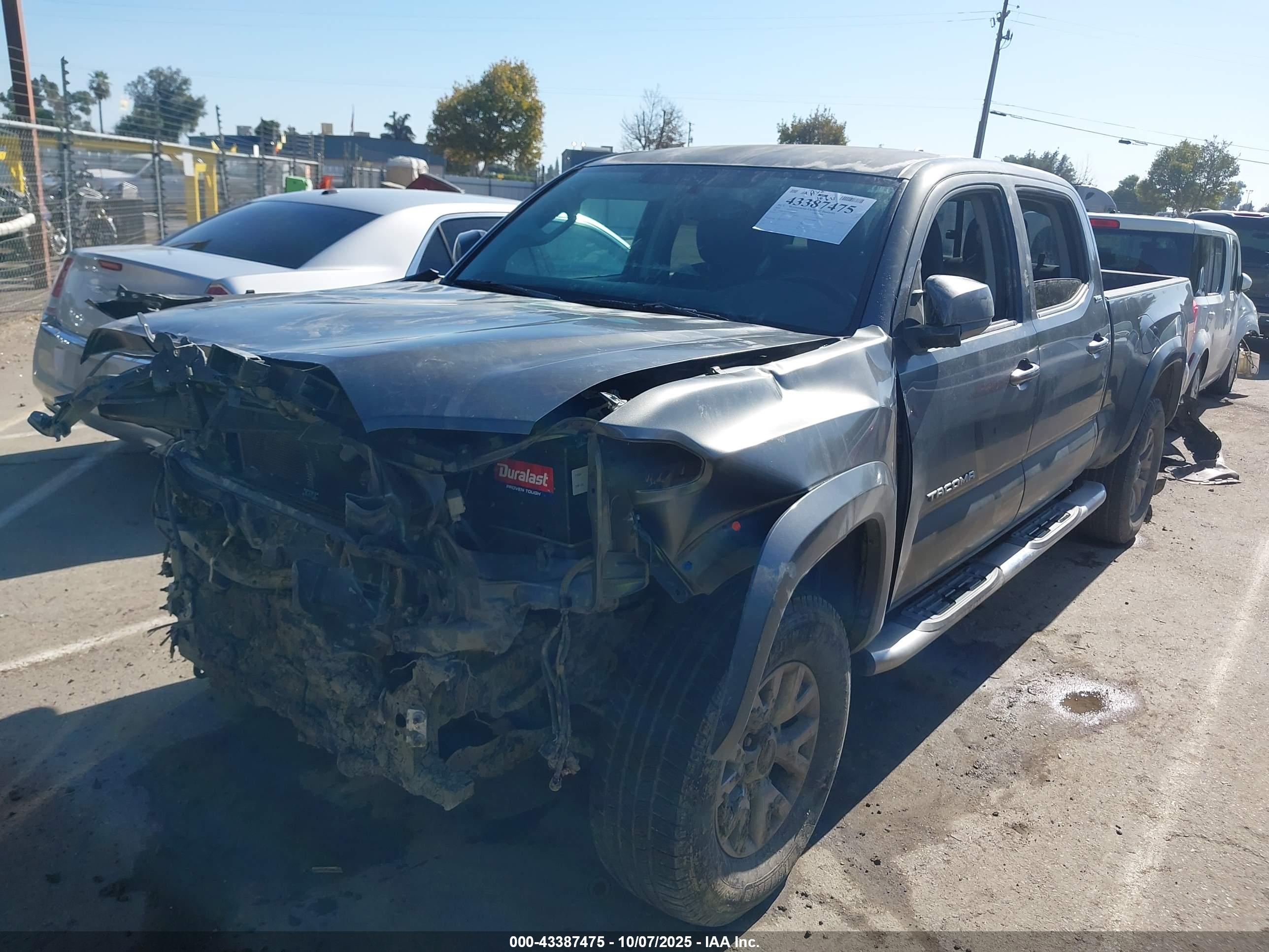 TOYOTA TACOMA image 2