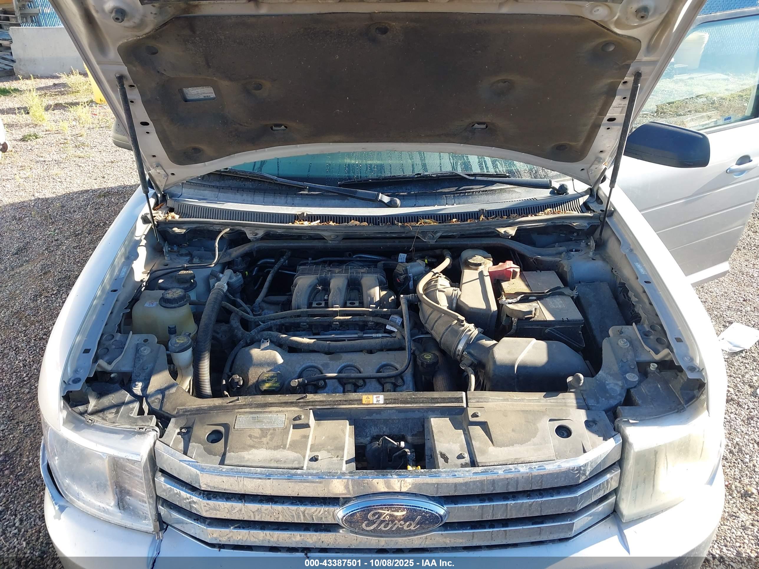 FORD FLEX image 10