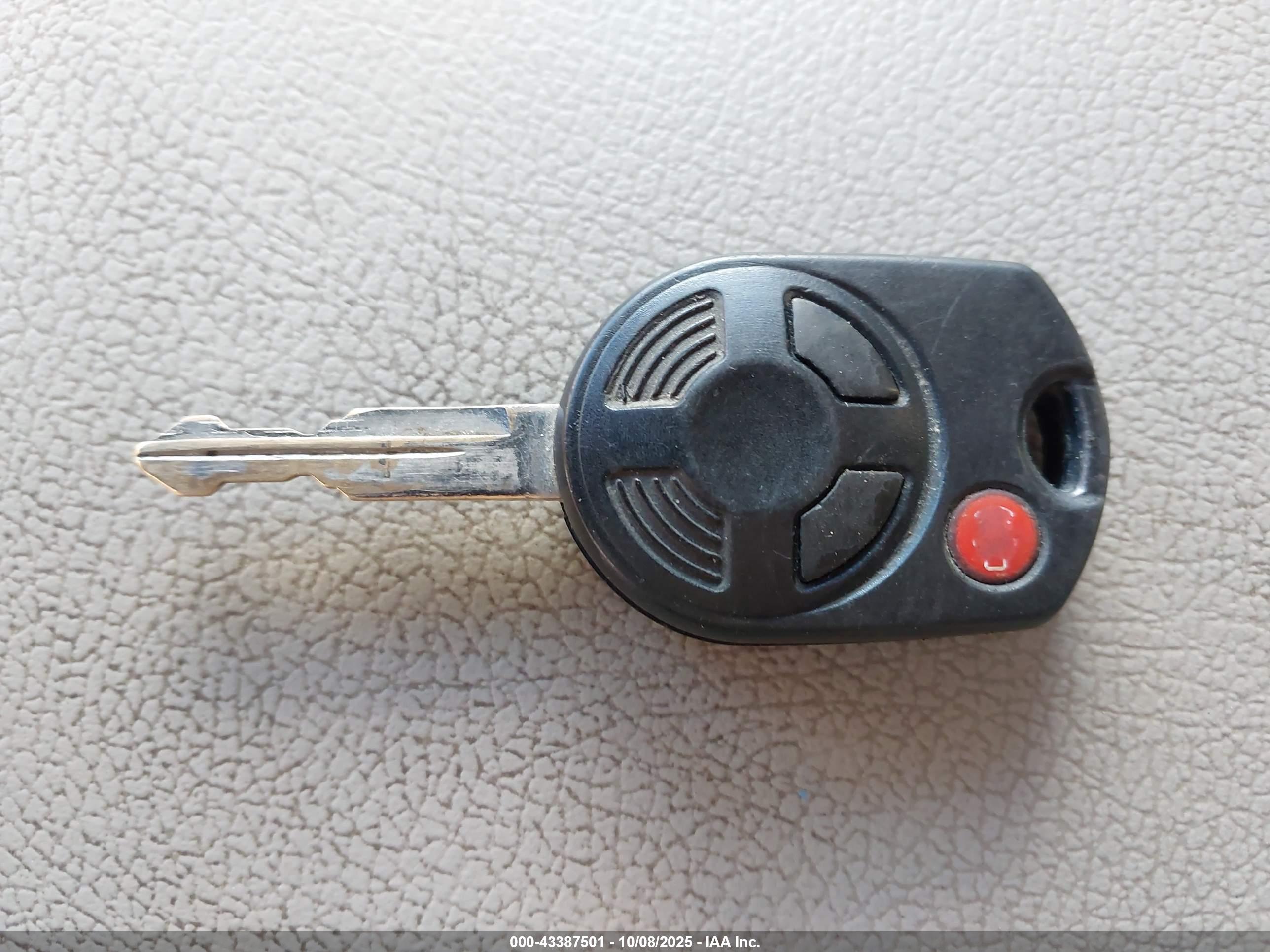 FORD FLEX image 11