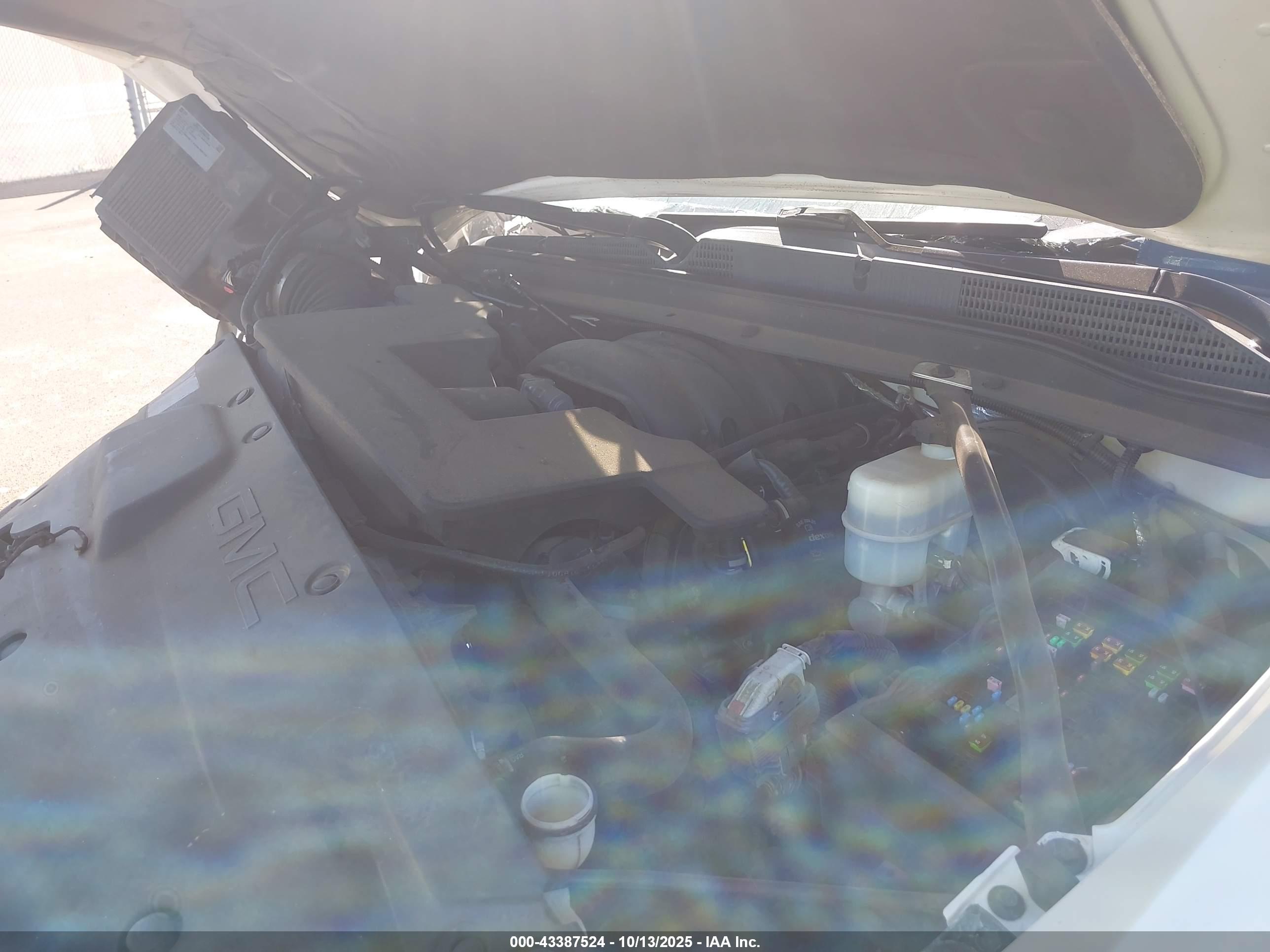 GMC YUKON image 10