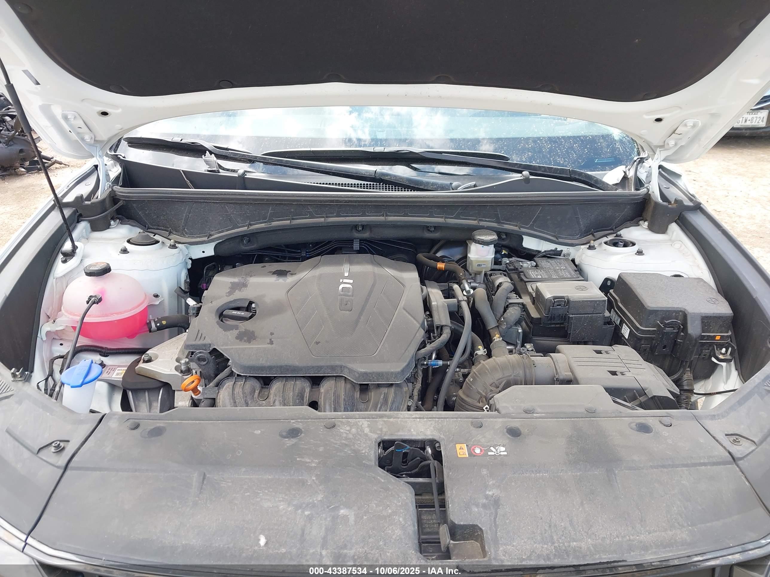 HYUNDAI TUCSON image 10