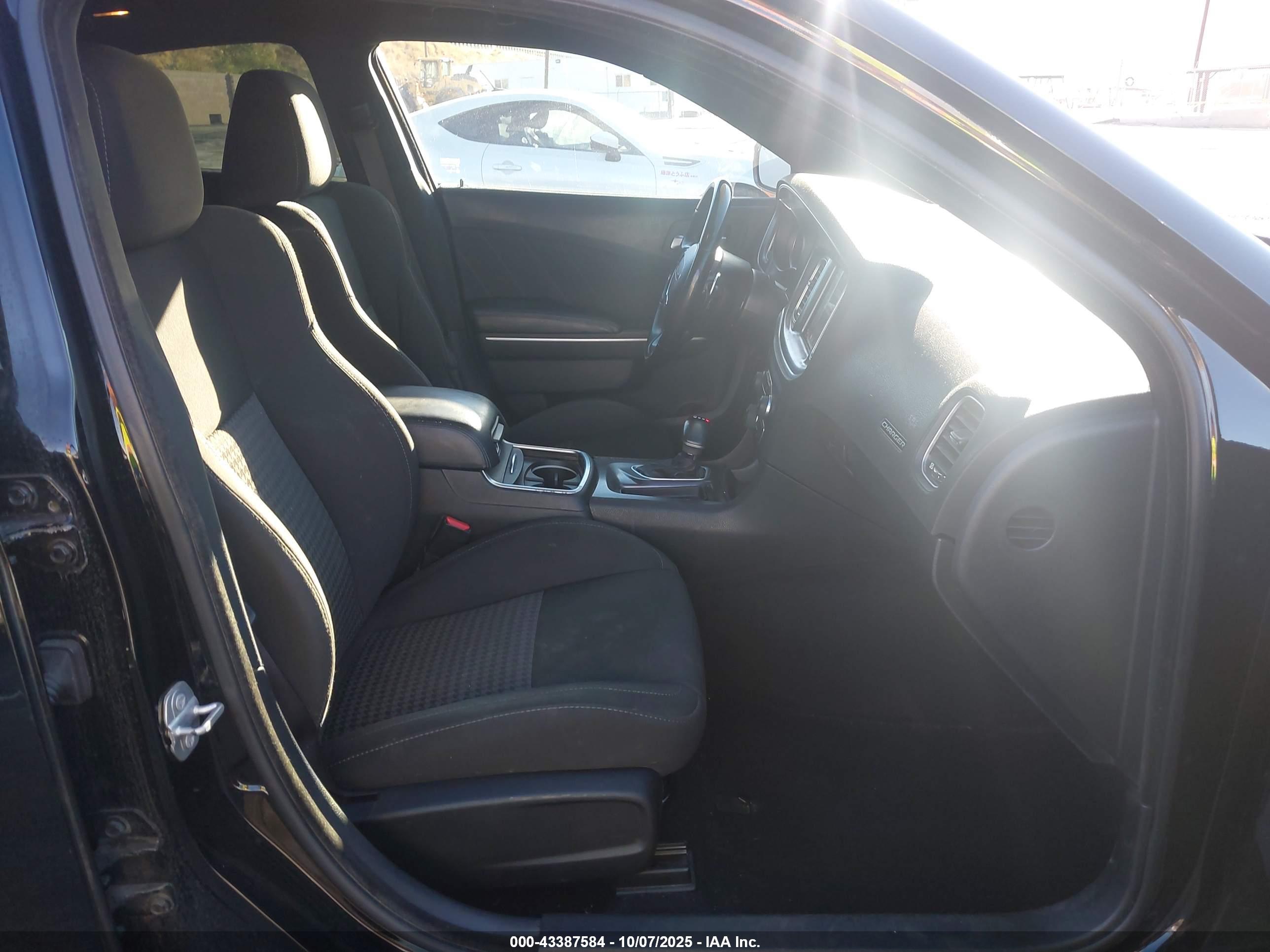 DODGE CHARGER image 5