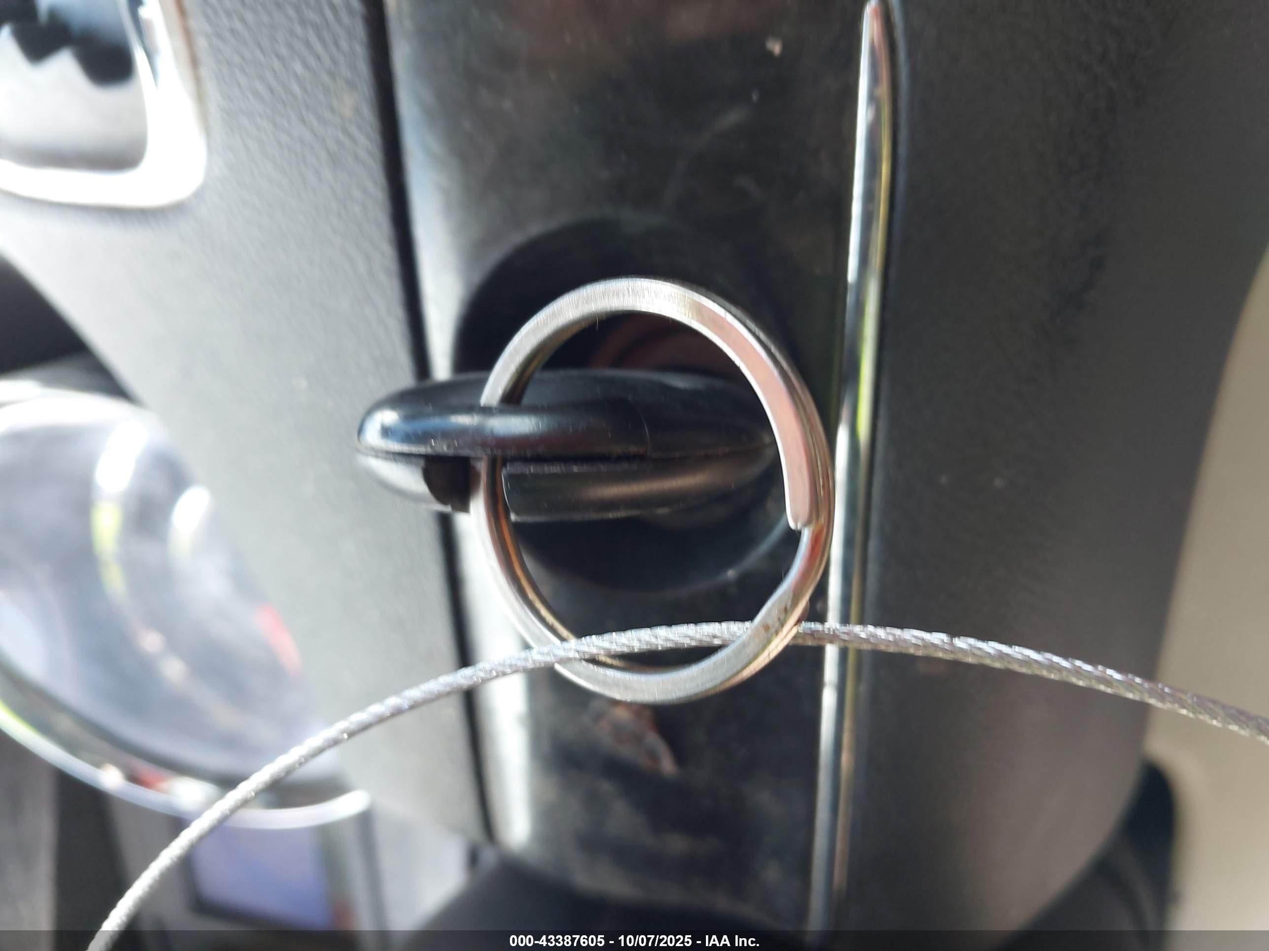 CHRYSLER TOWN image 11