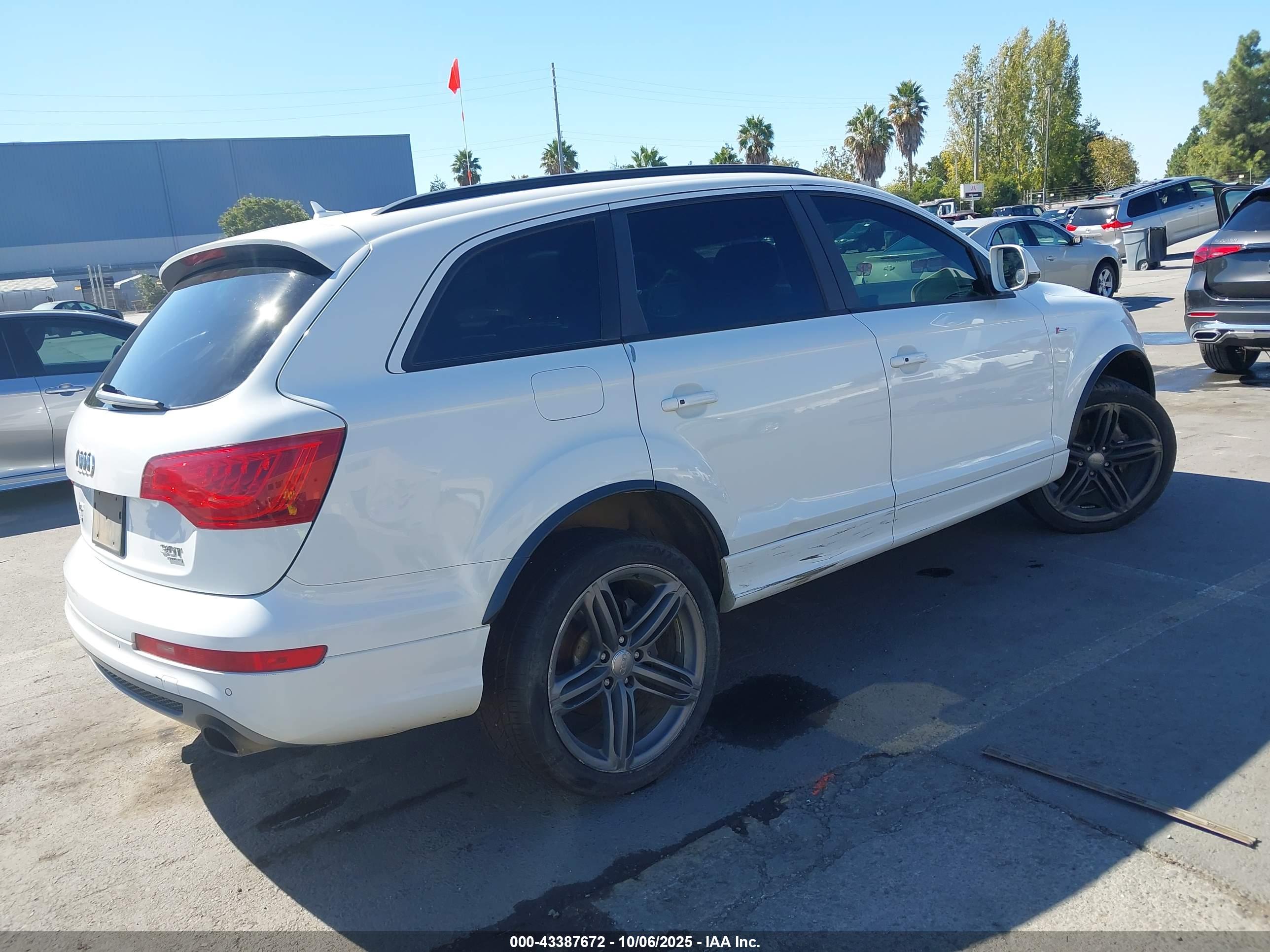AUDI Q7 image 4