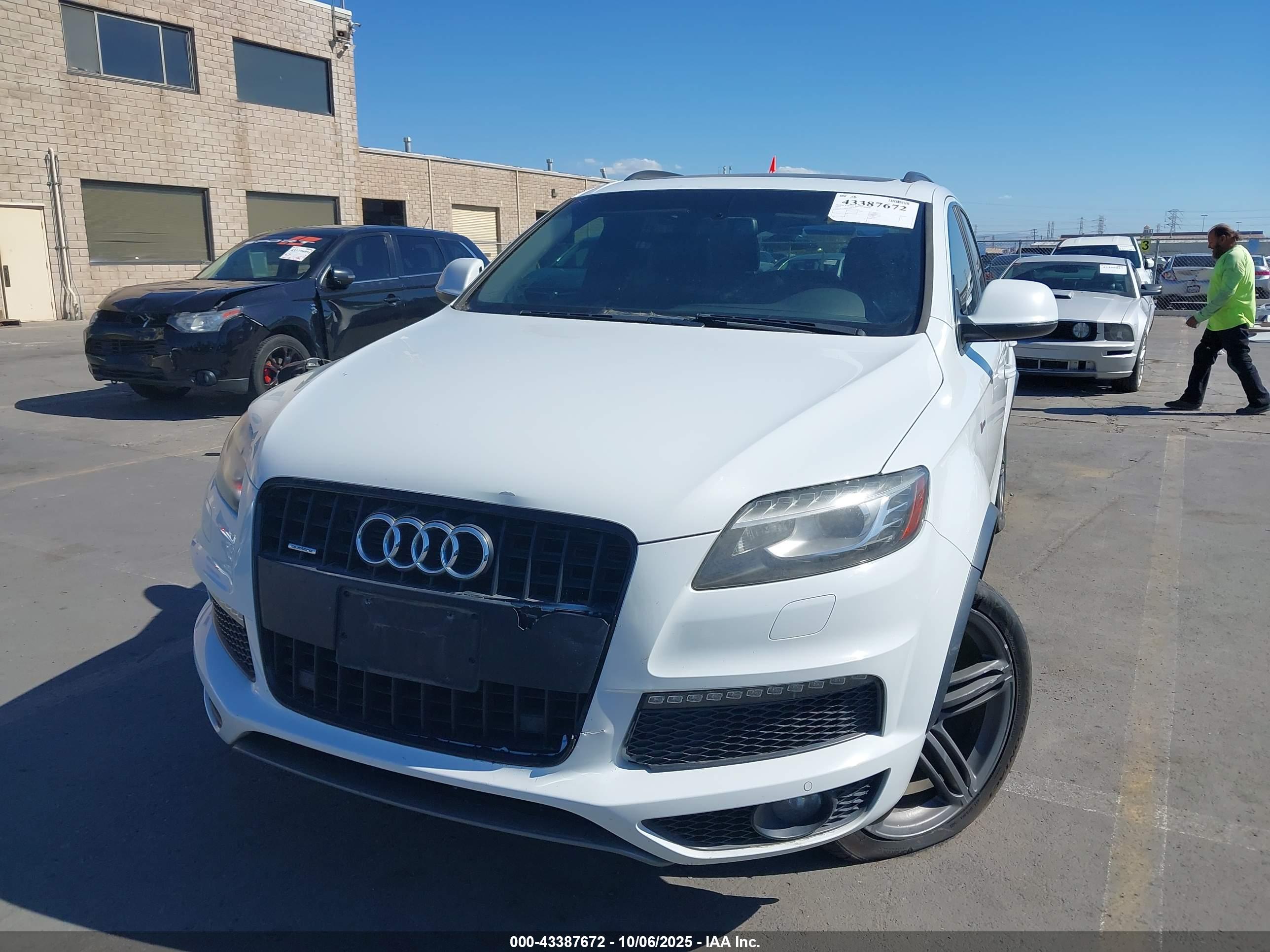 AUDI Q7 image 6