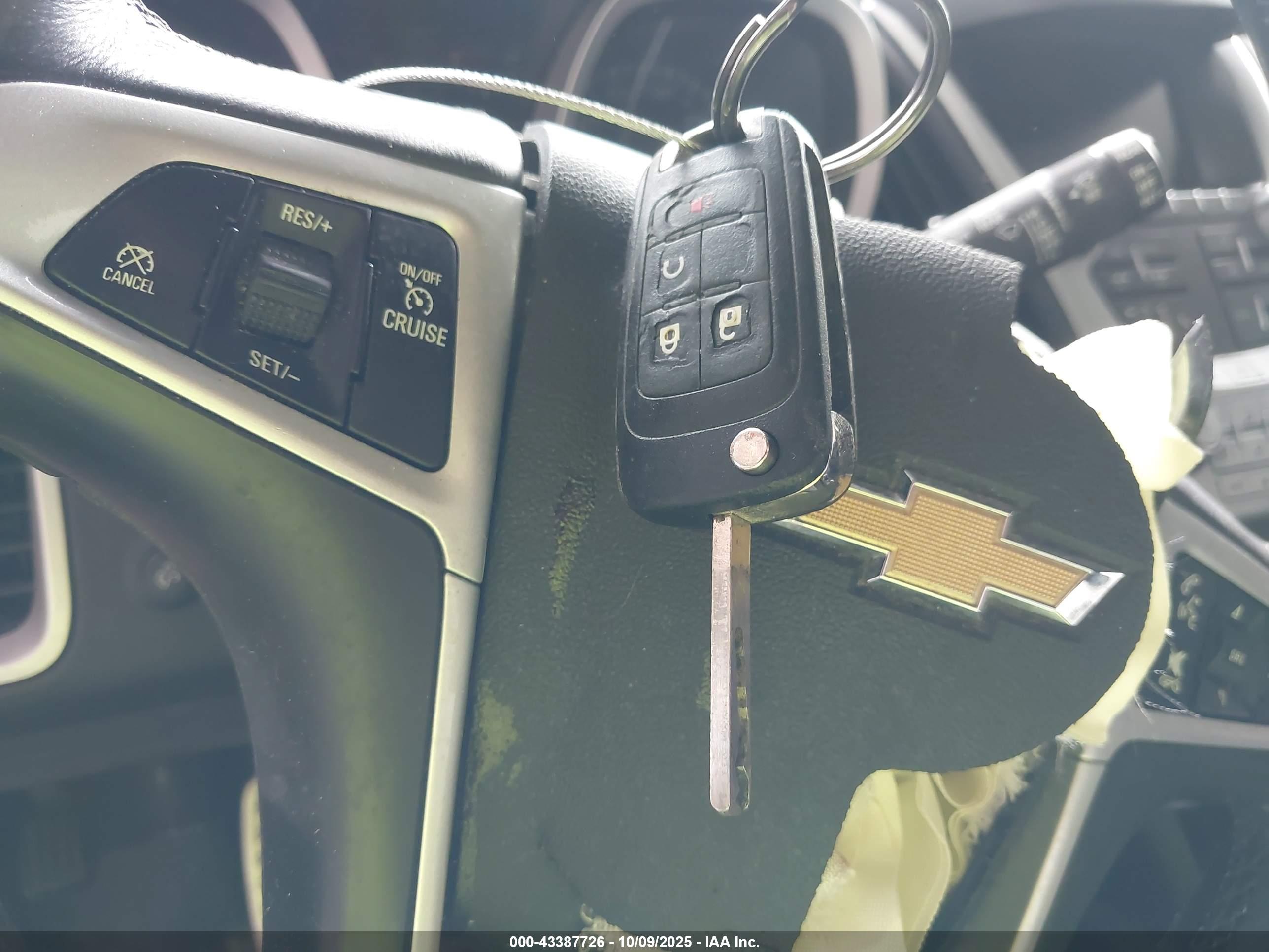 CHEVROLET EQUINOX image 11