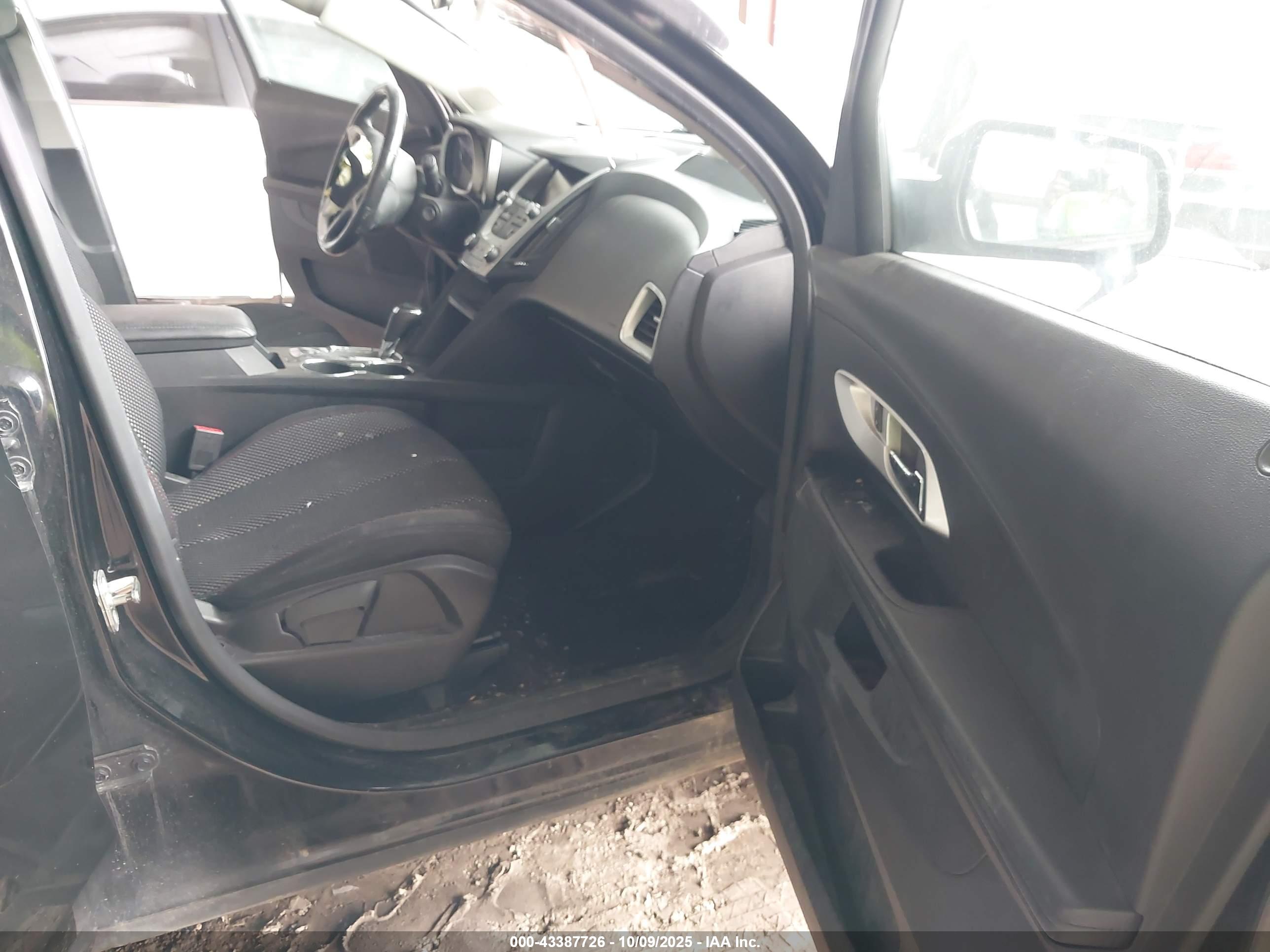 CHEVROLET EQUINOX image 5