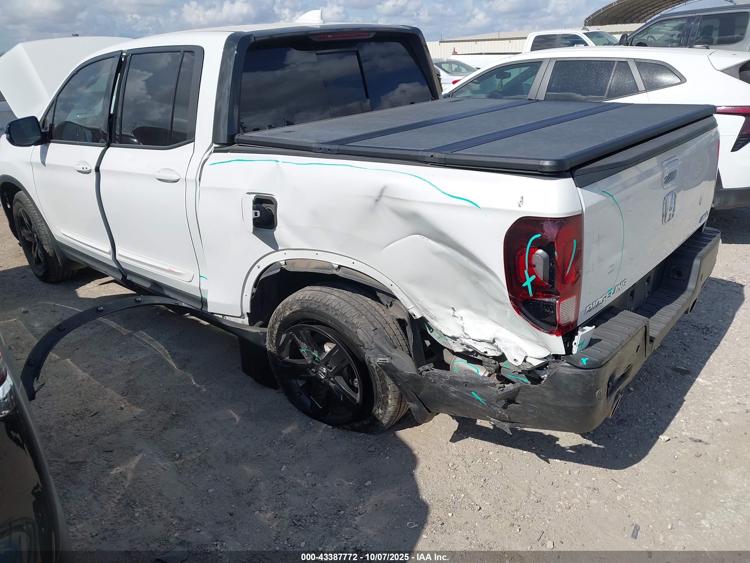 HONDA RIDGELINE image 6