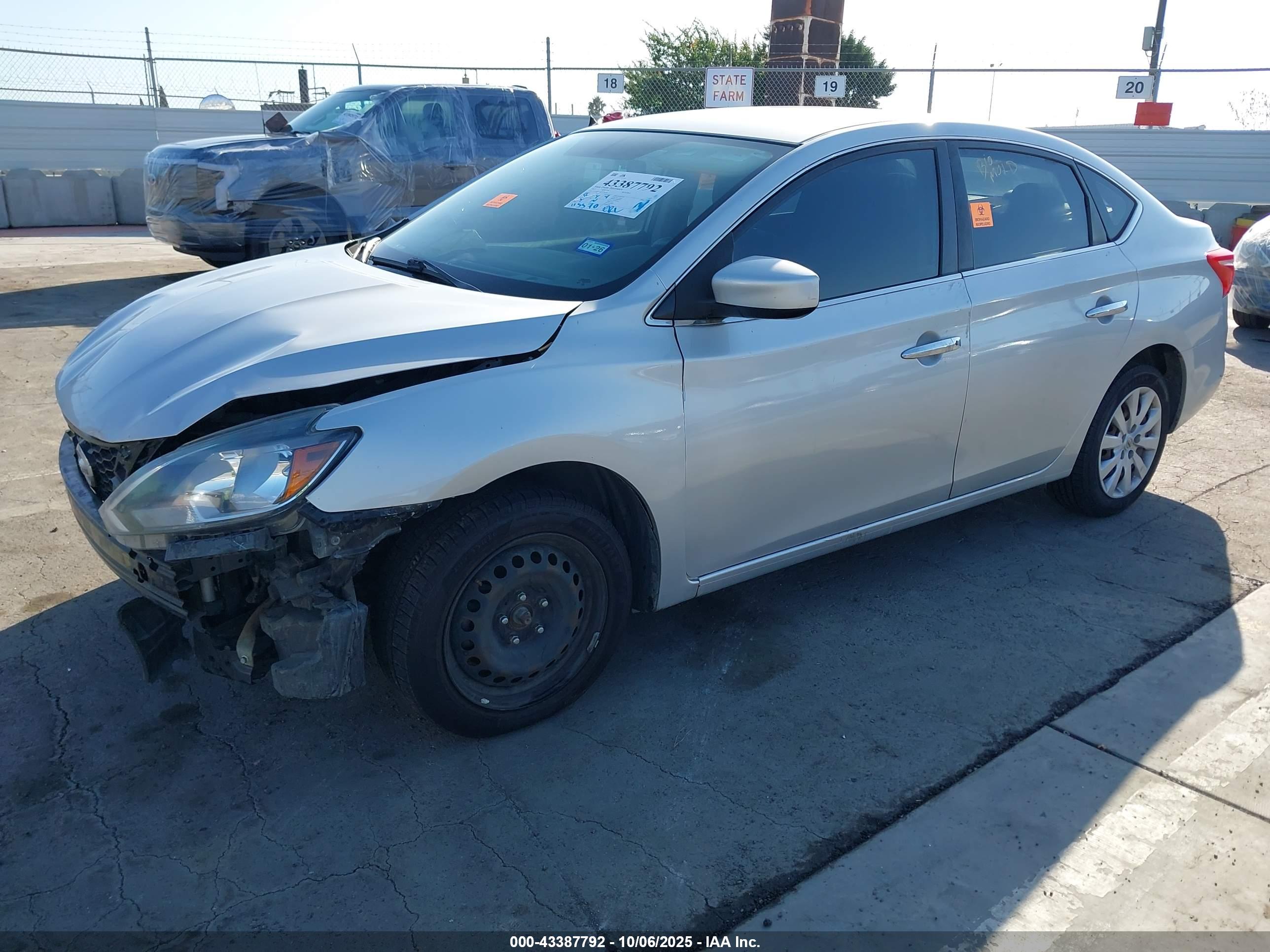 NISSAN SENTRA image 2