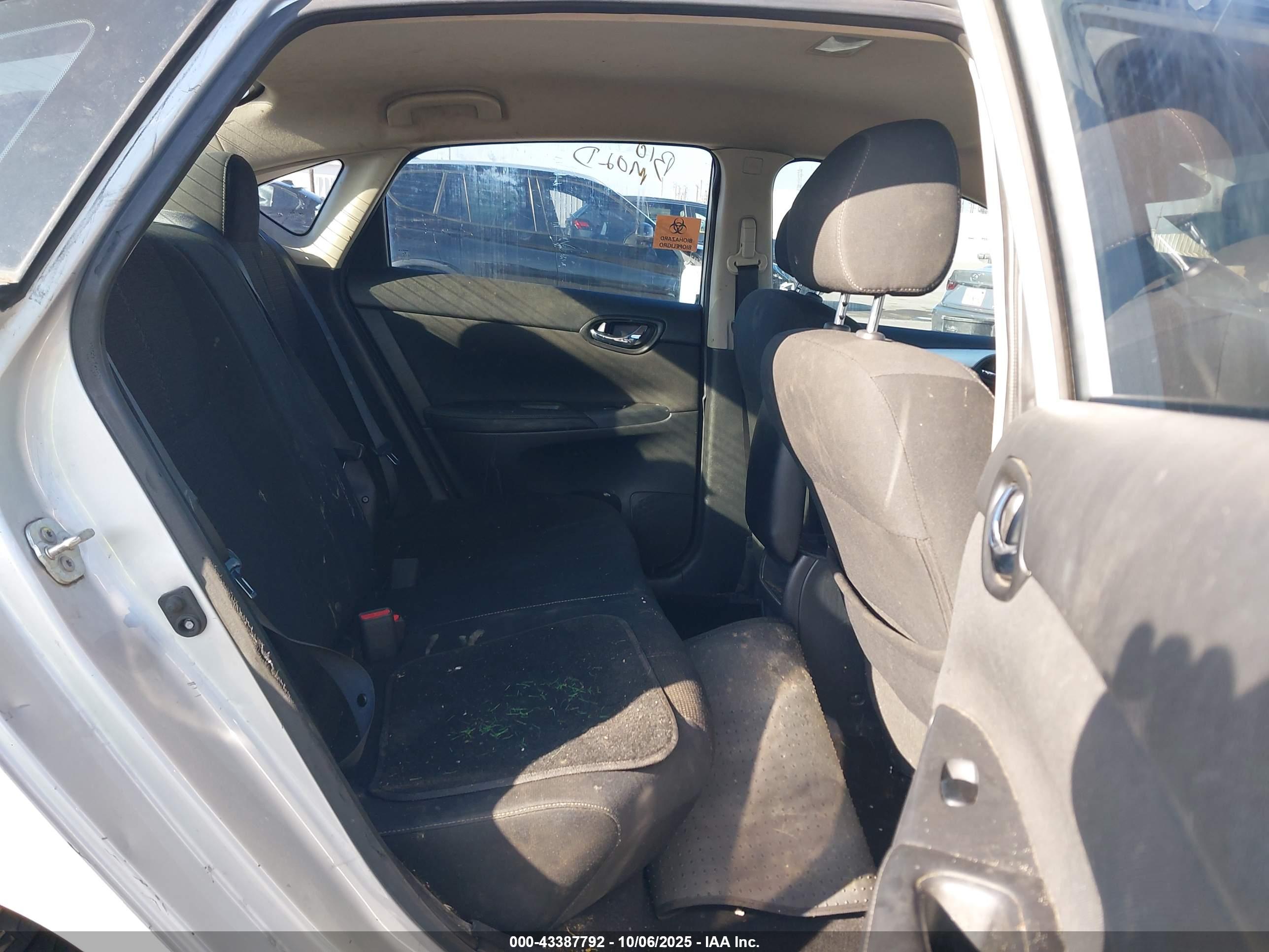 NISSAN SENTRA image 8