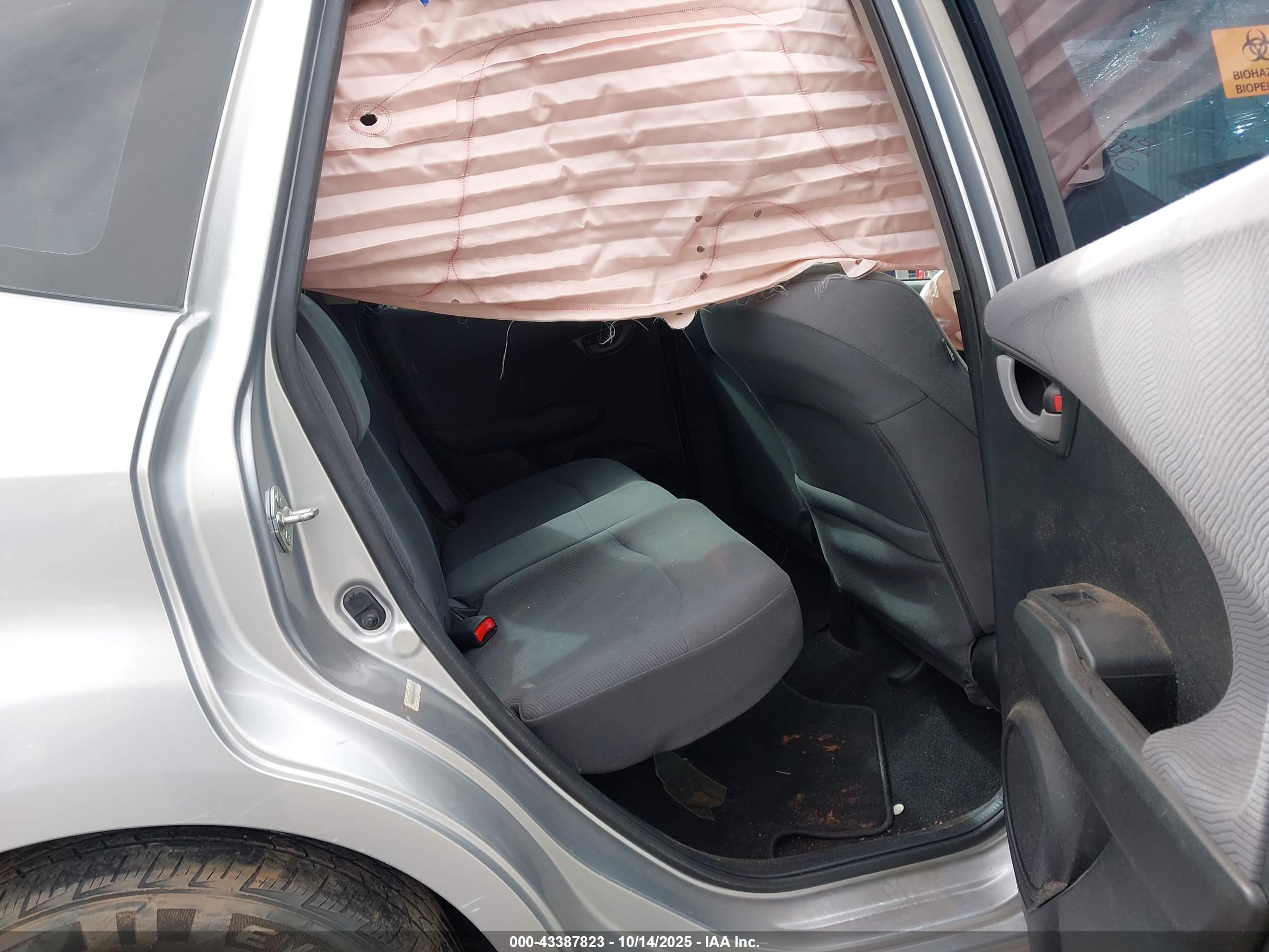 HONDA FIT image 8