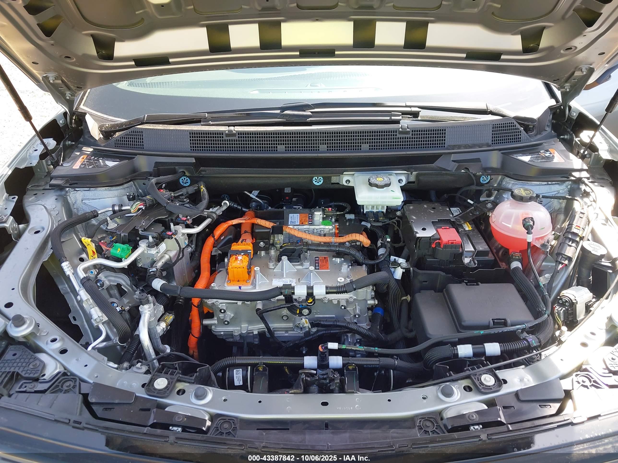 CHEVROLET EQUINOX image 10