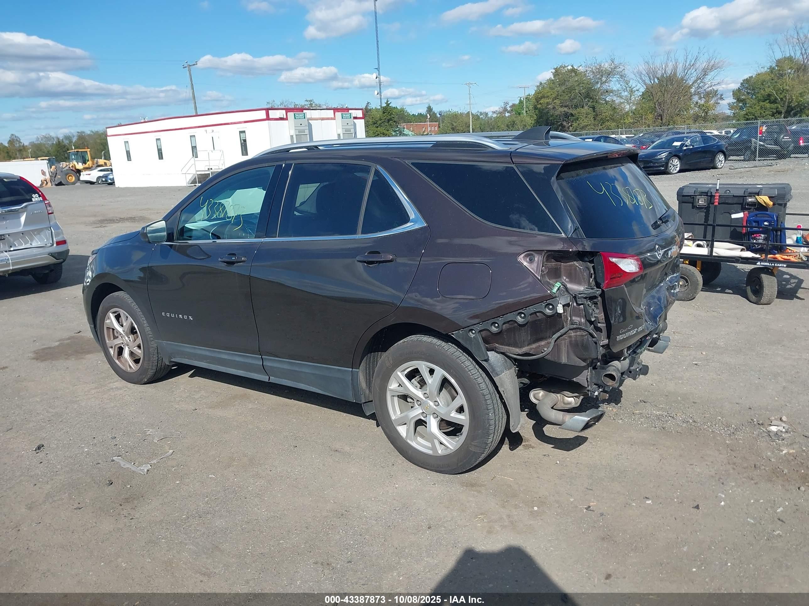 CHEVROLET EQUINOX image 3