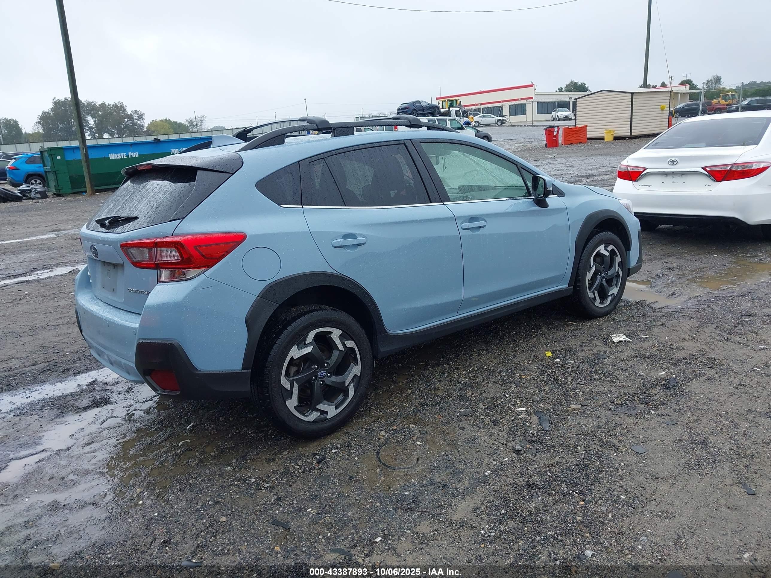 SUBARU CROSSTREK image 4