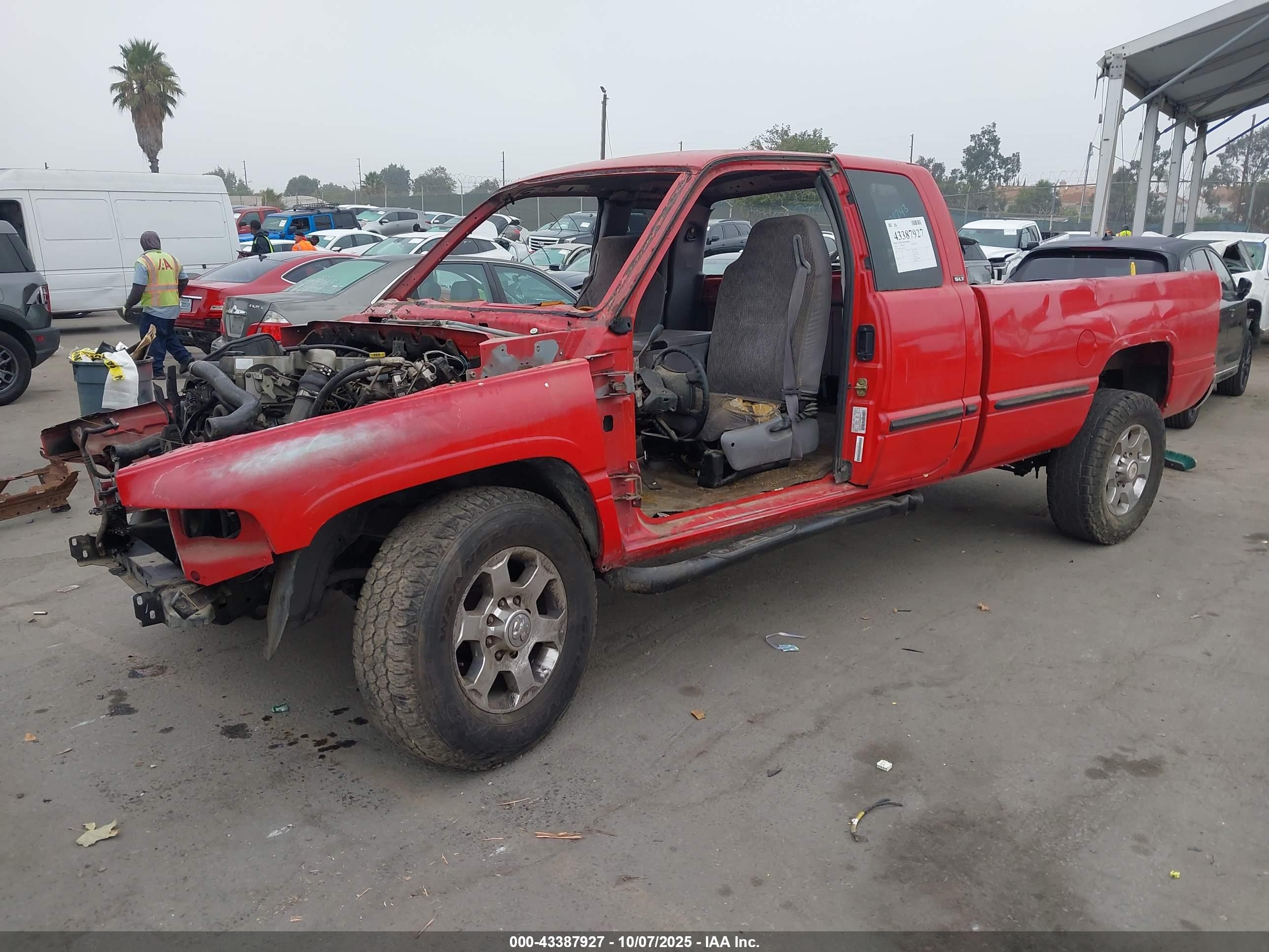 DODGE RAM image 2