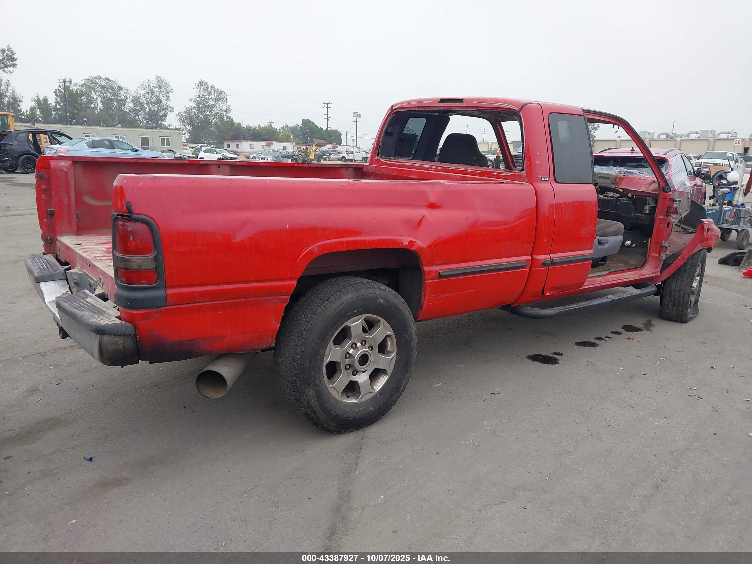 DODGE RAM image 4