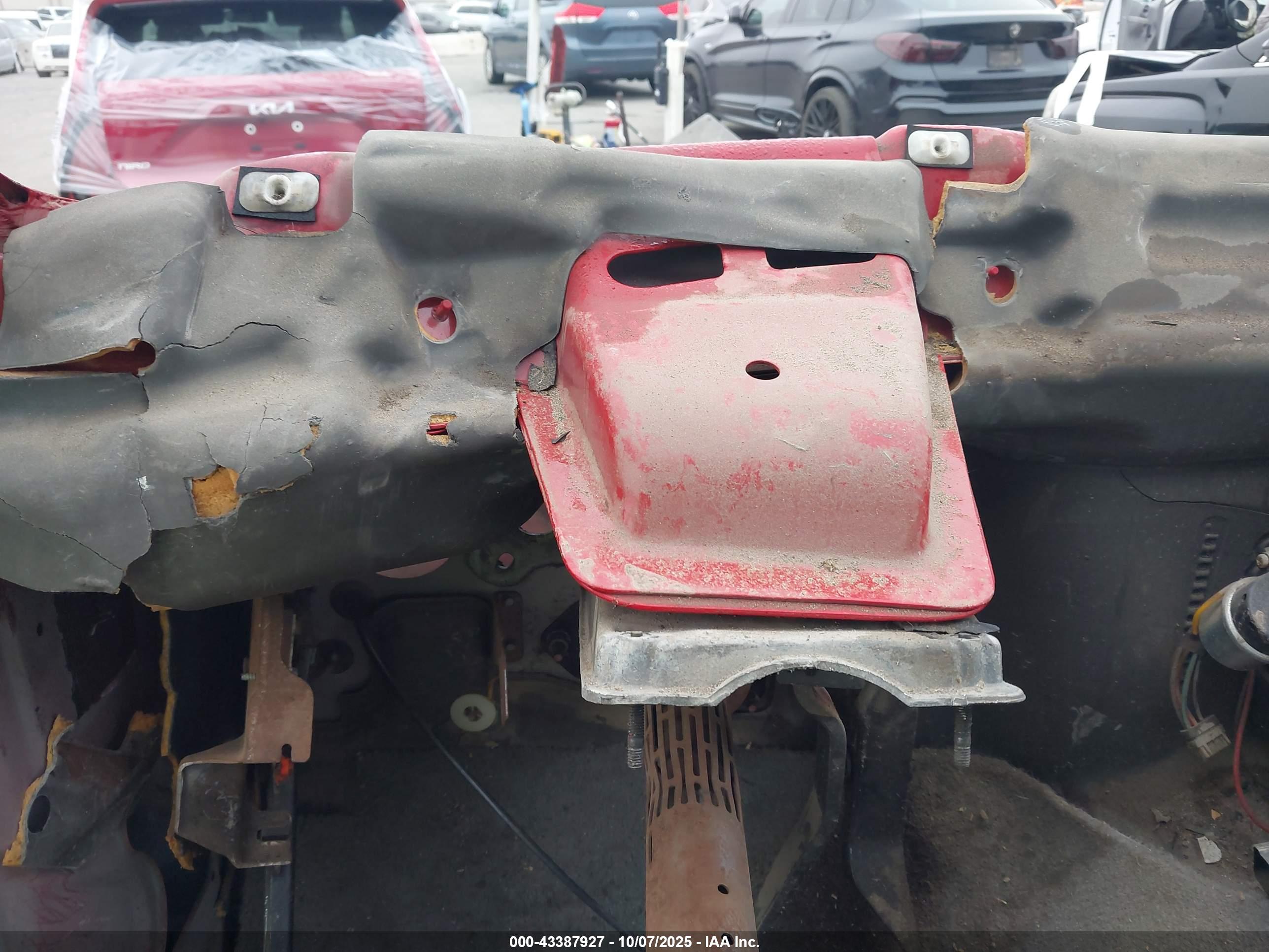 DODGE RAM image 7
