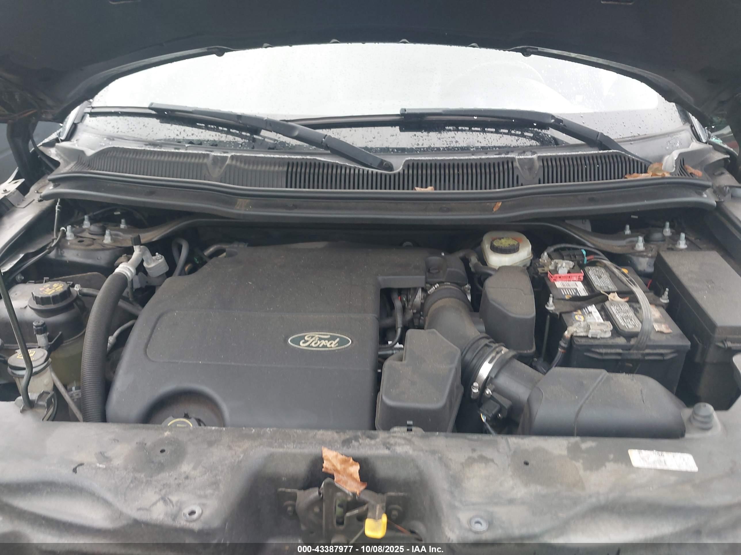 FORD EXPLORER image 10
