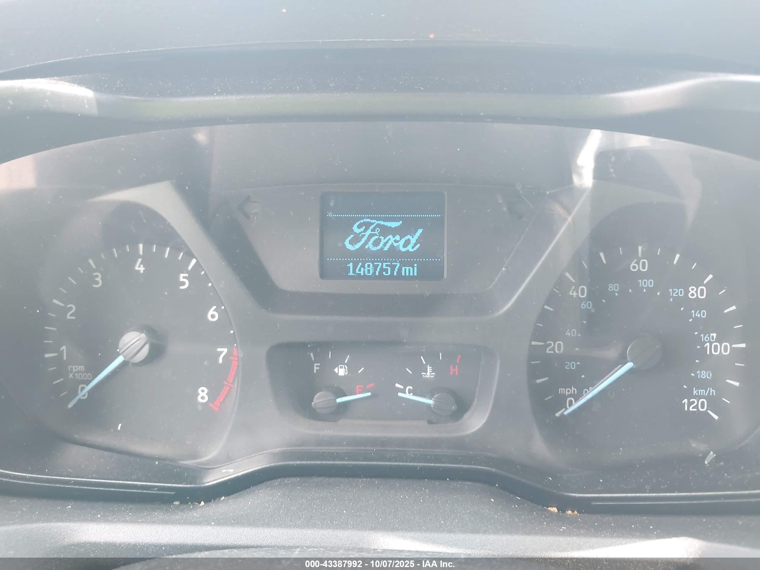 FORD TRANSIT-250 image 7