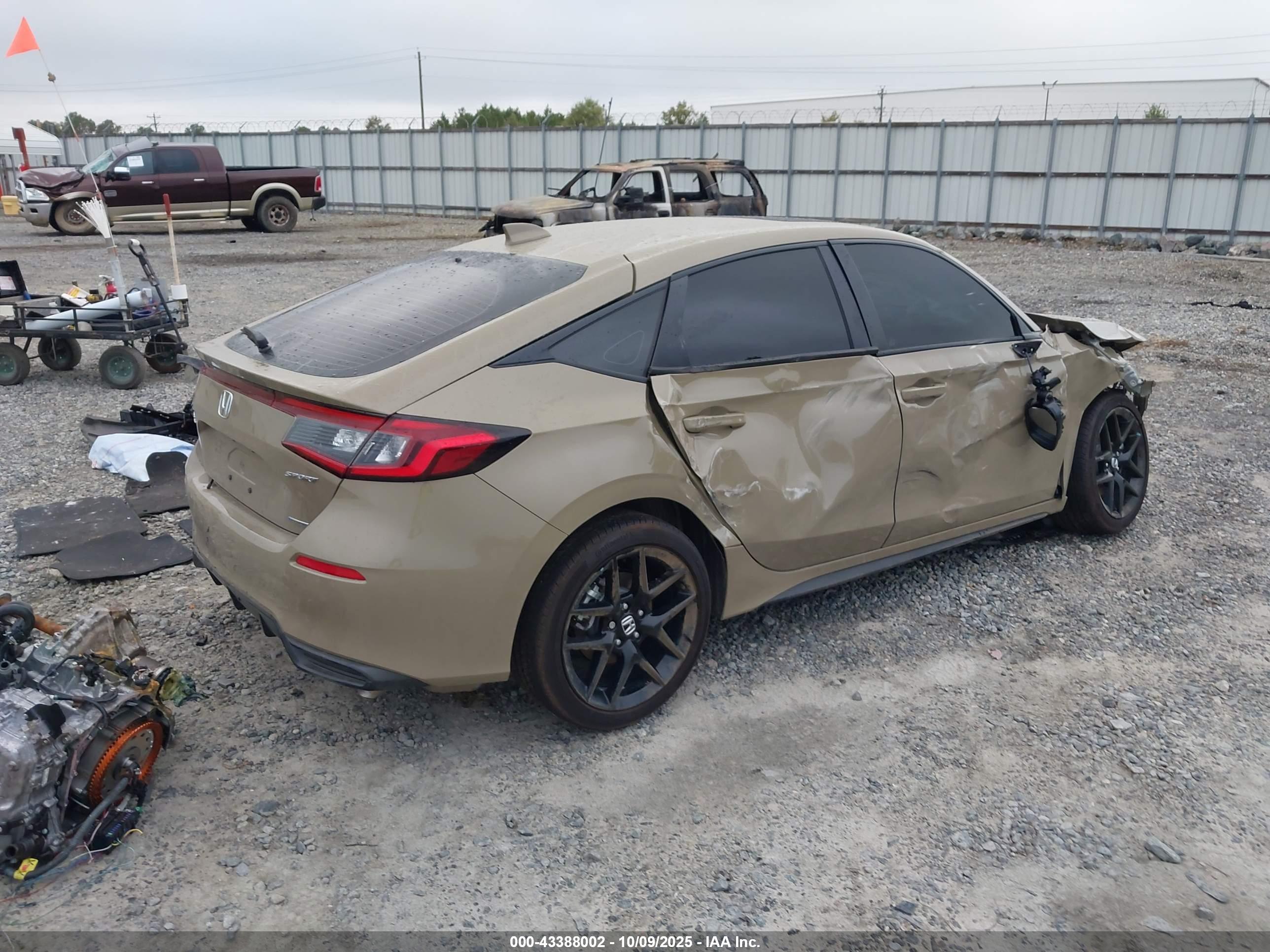 HONDA CIVIC image 4