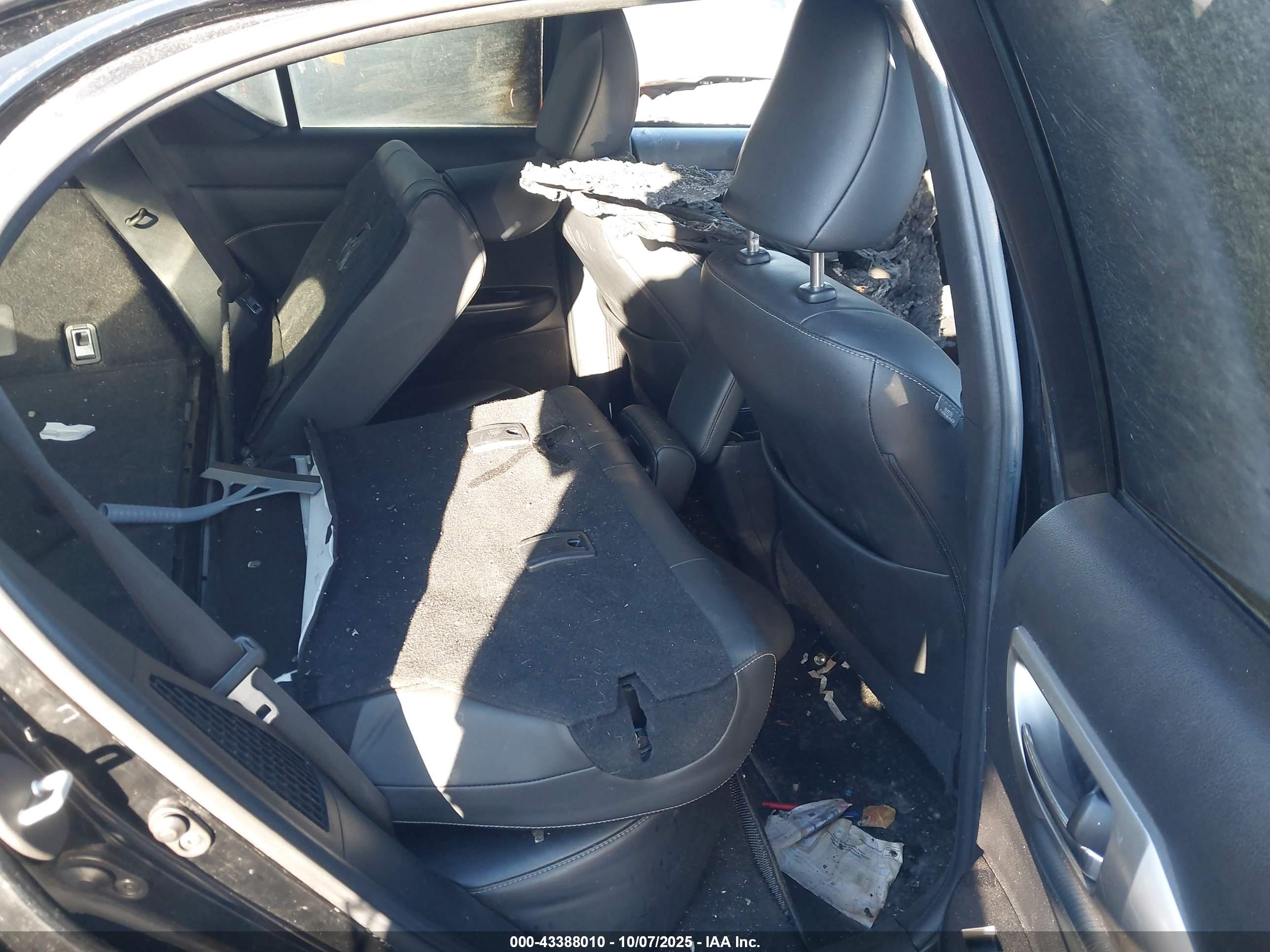 LEXUS CT image 8