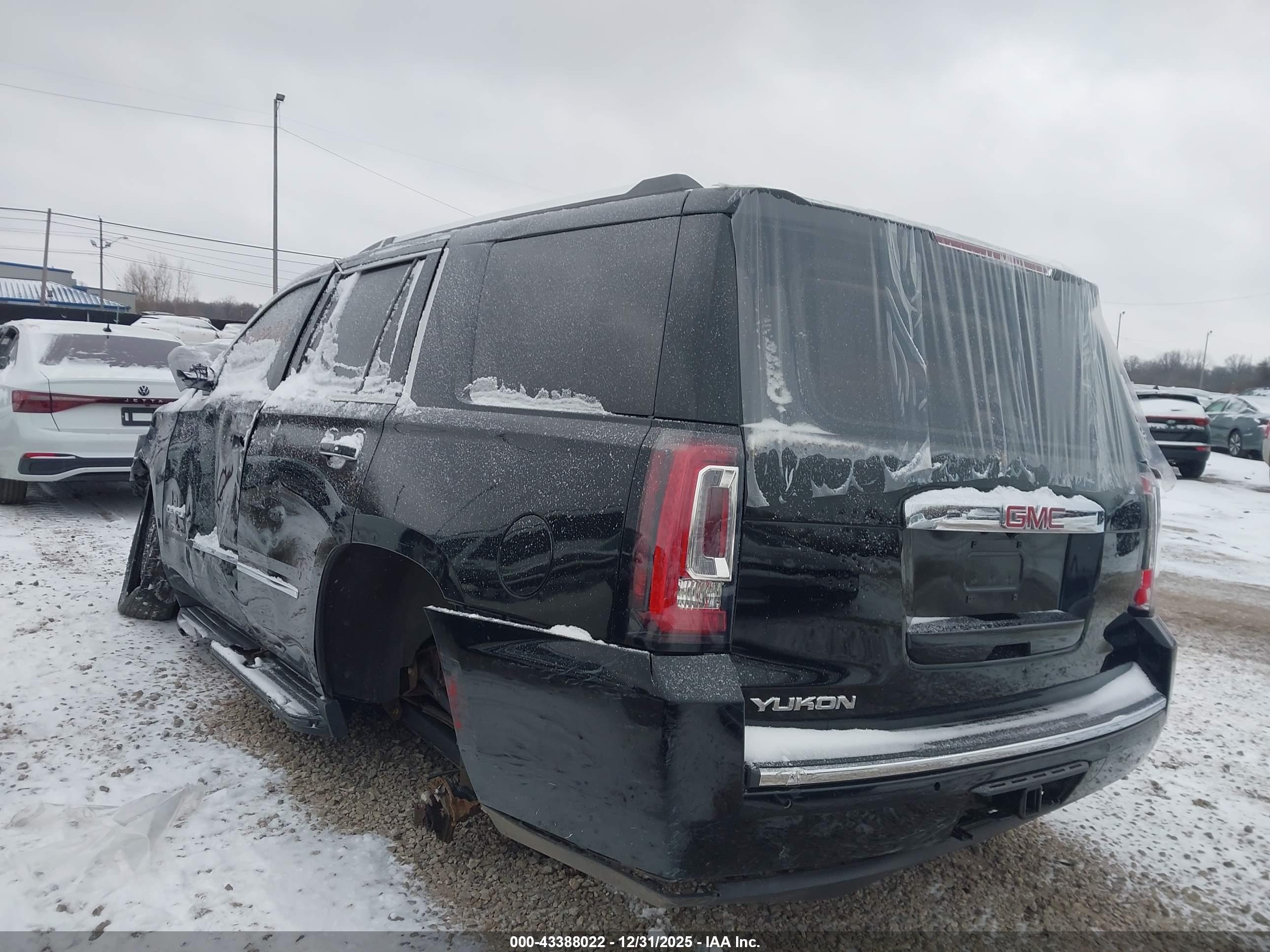 GMC YUKON image 3