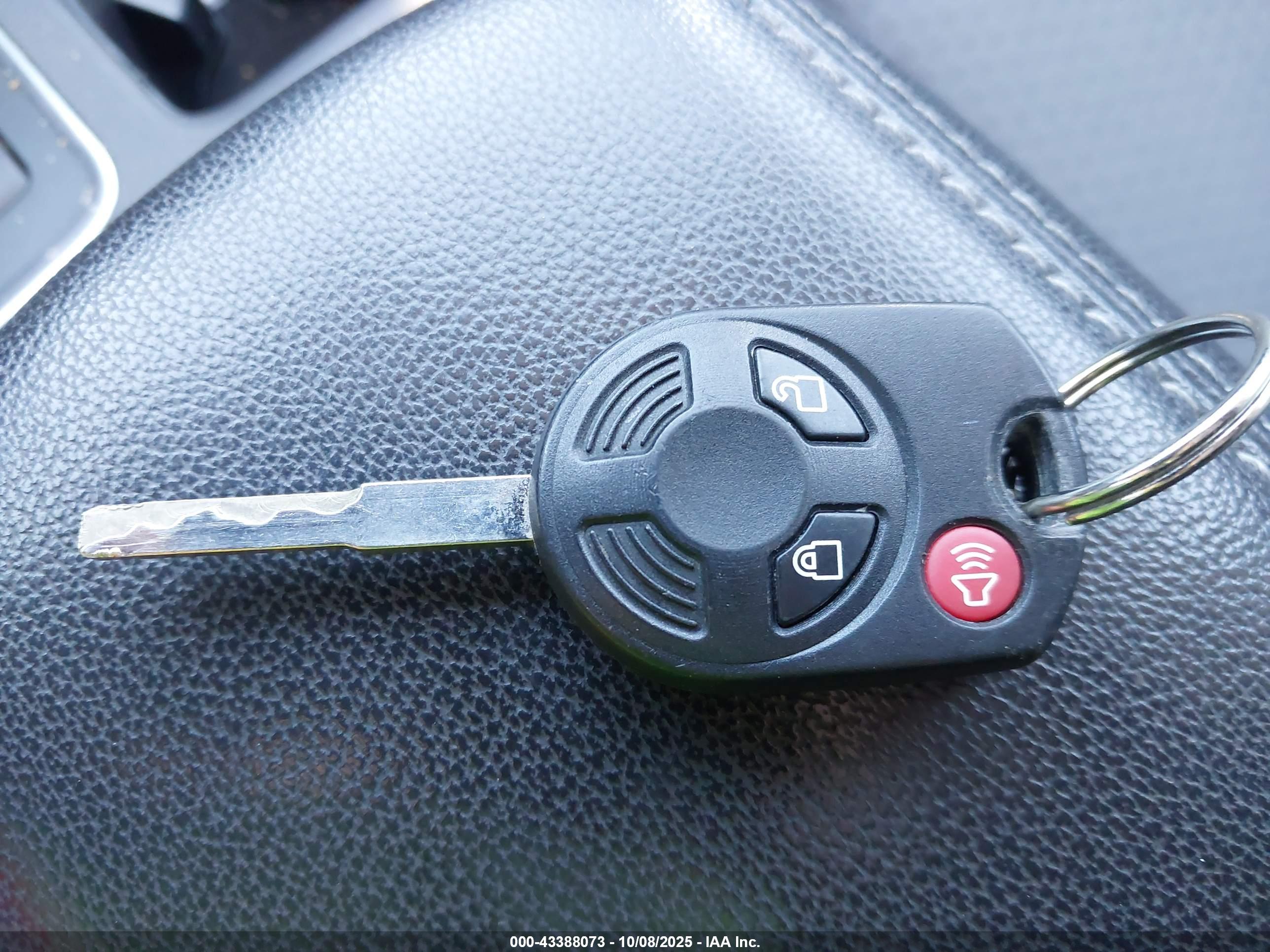 FORD ESCAPE image 11