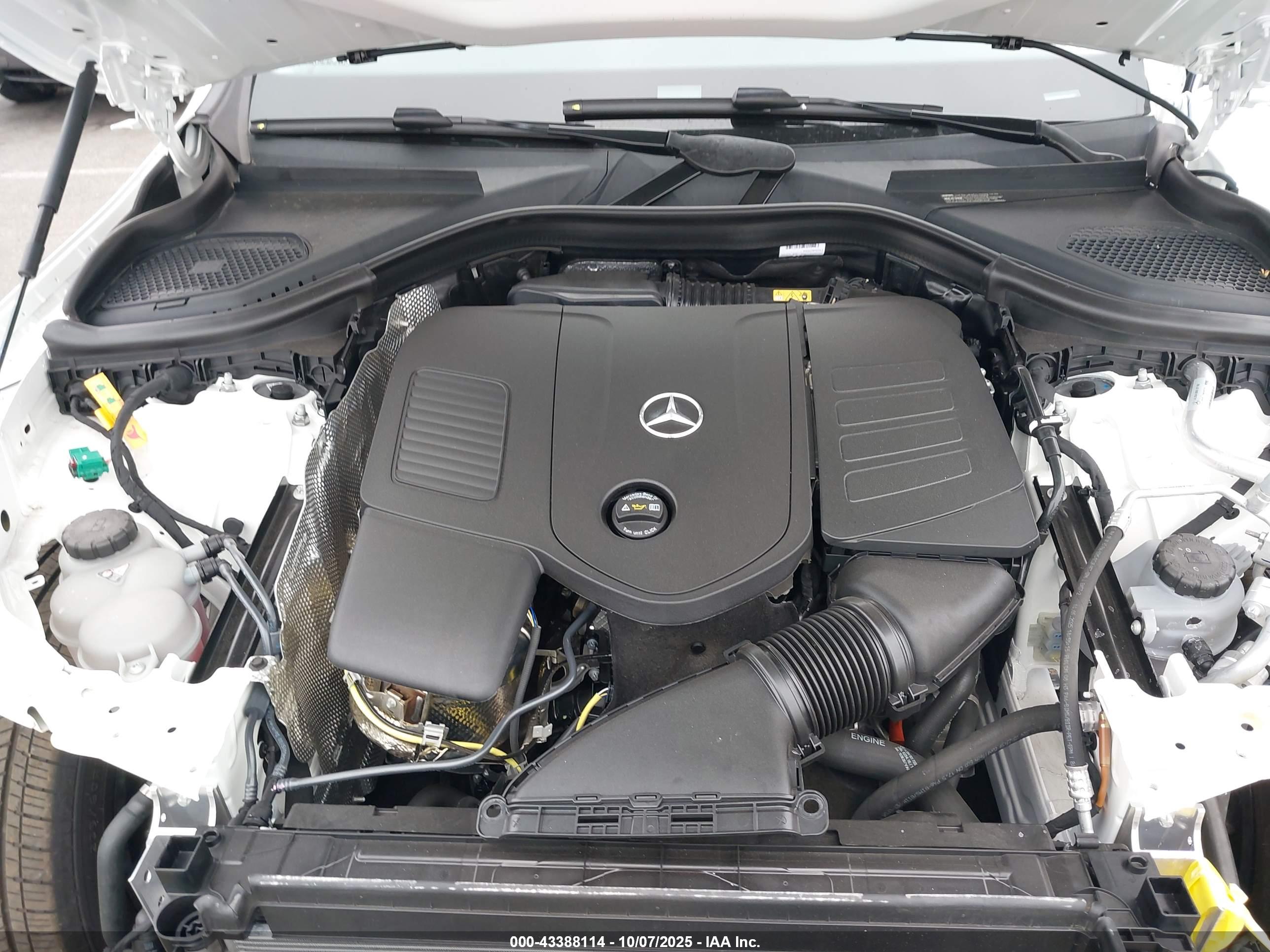 MERCEDES-BENZ GLC image 10