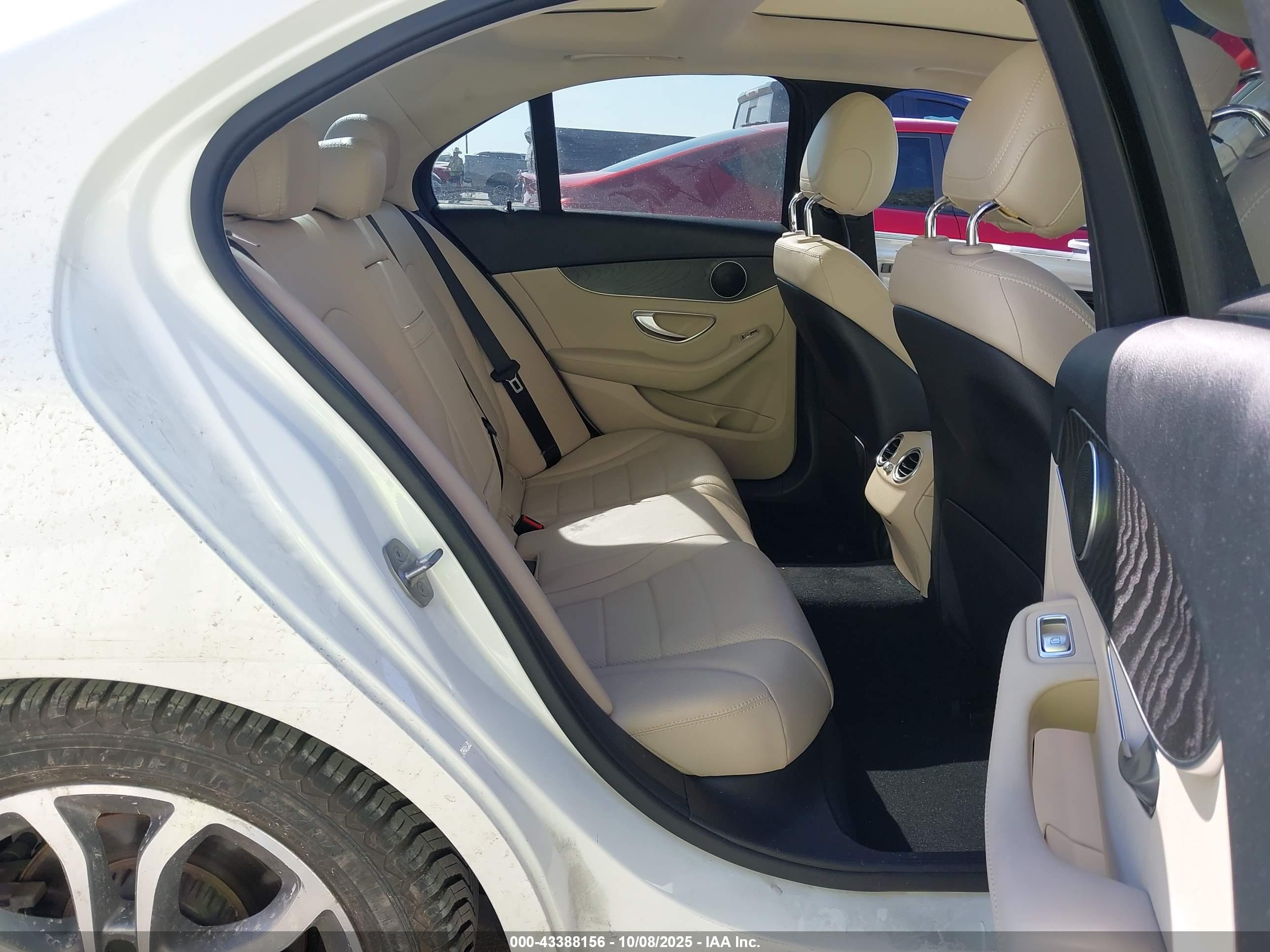 MERCEDES-BENZ C image 8